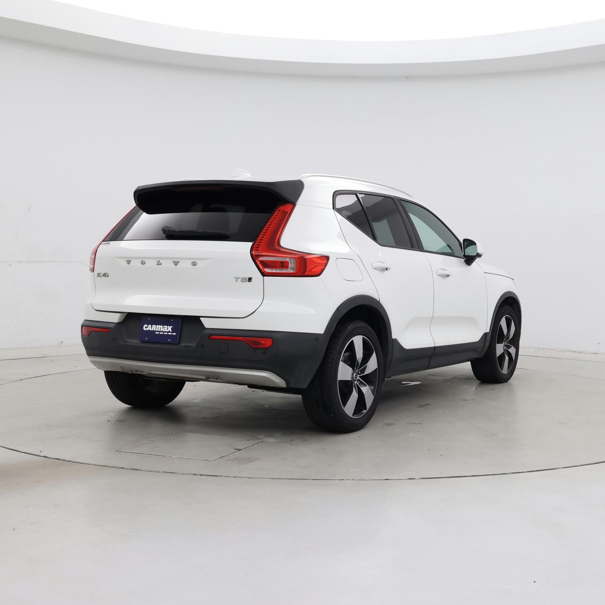 Thumbnail: 2019 Volvo XC40 - 8
