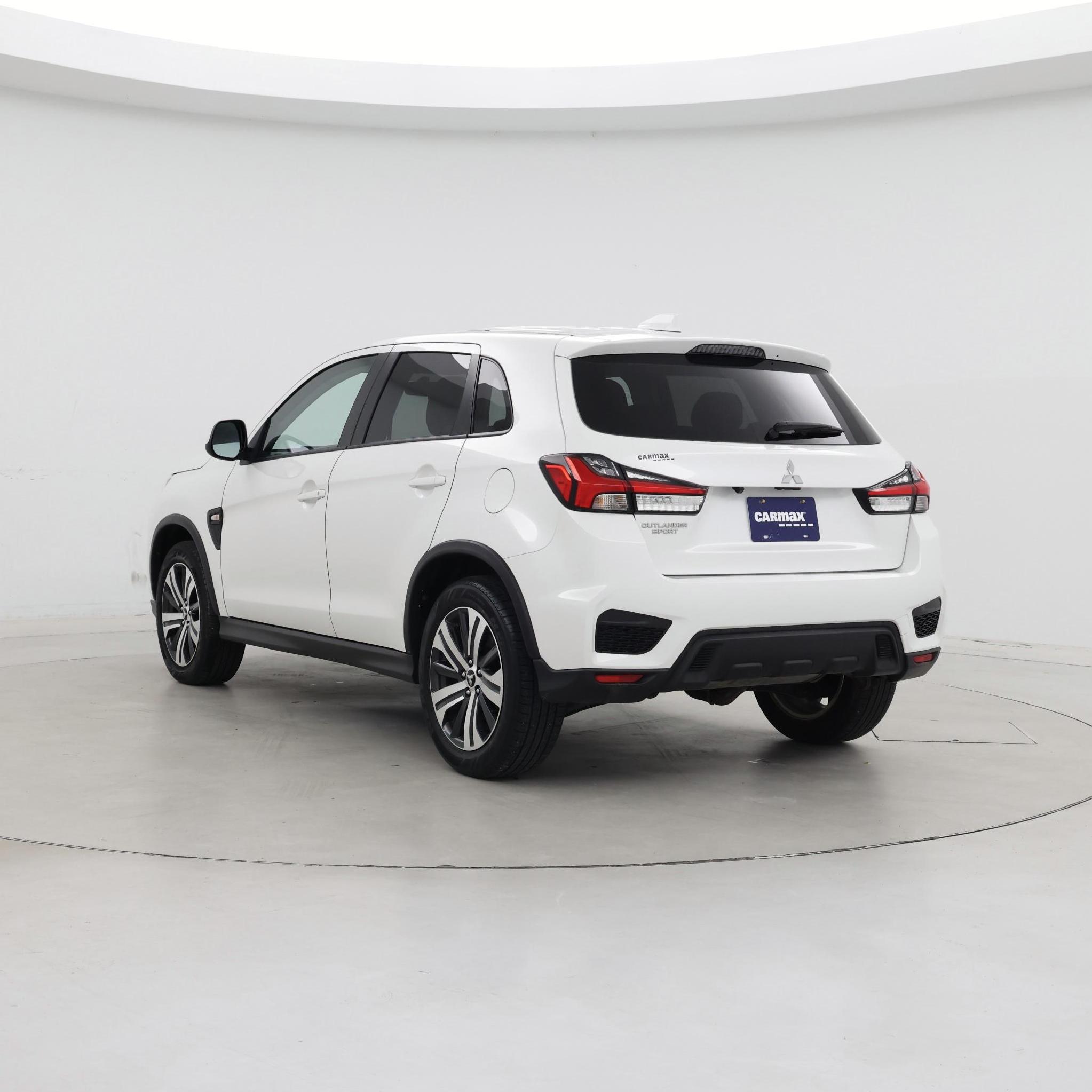 Thumbnail: 2020 Mitsubishi Outlander Sport - 2