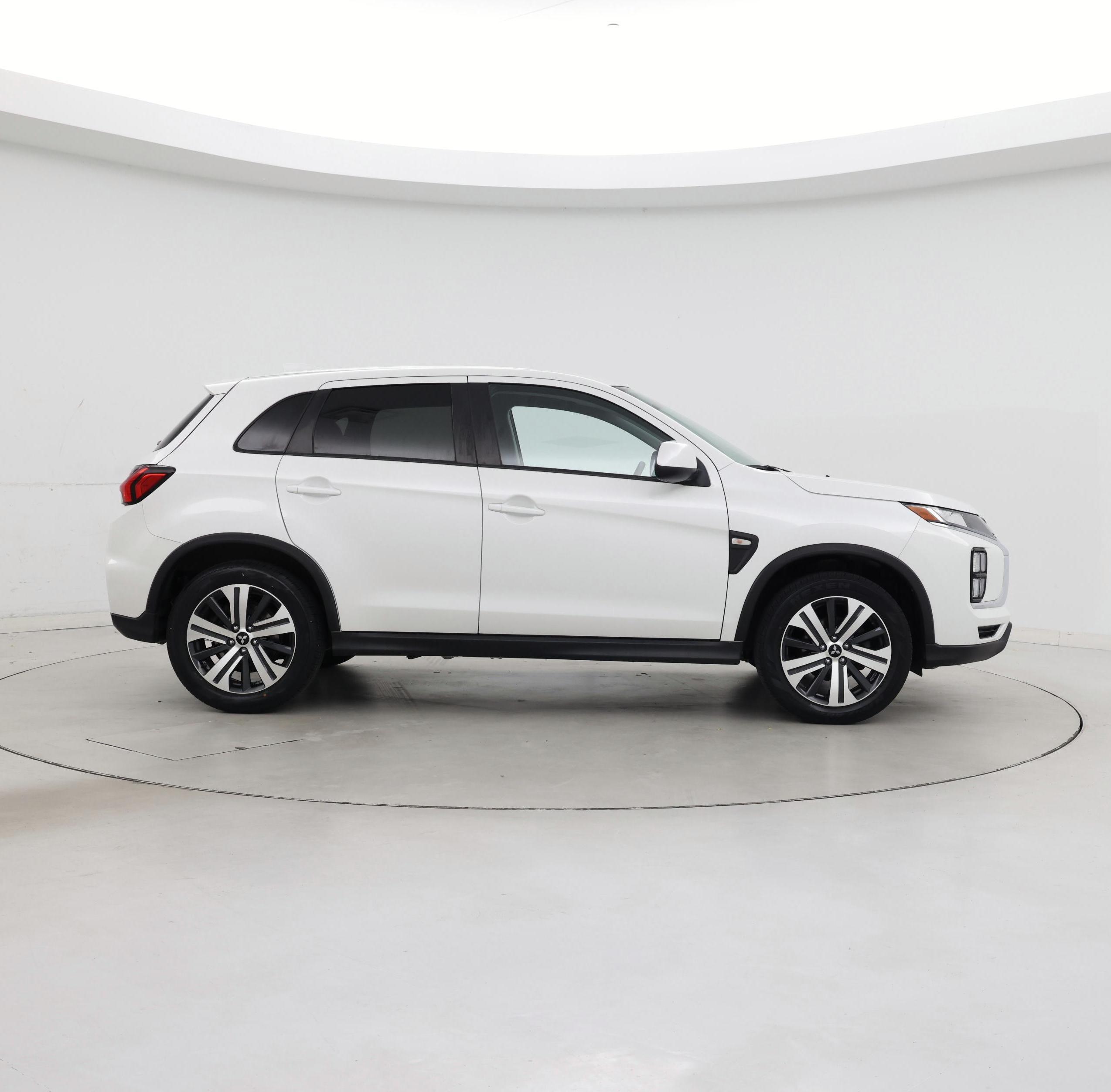 Thumbnail: 2020 Mitsubishi Outlander Sport - 7