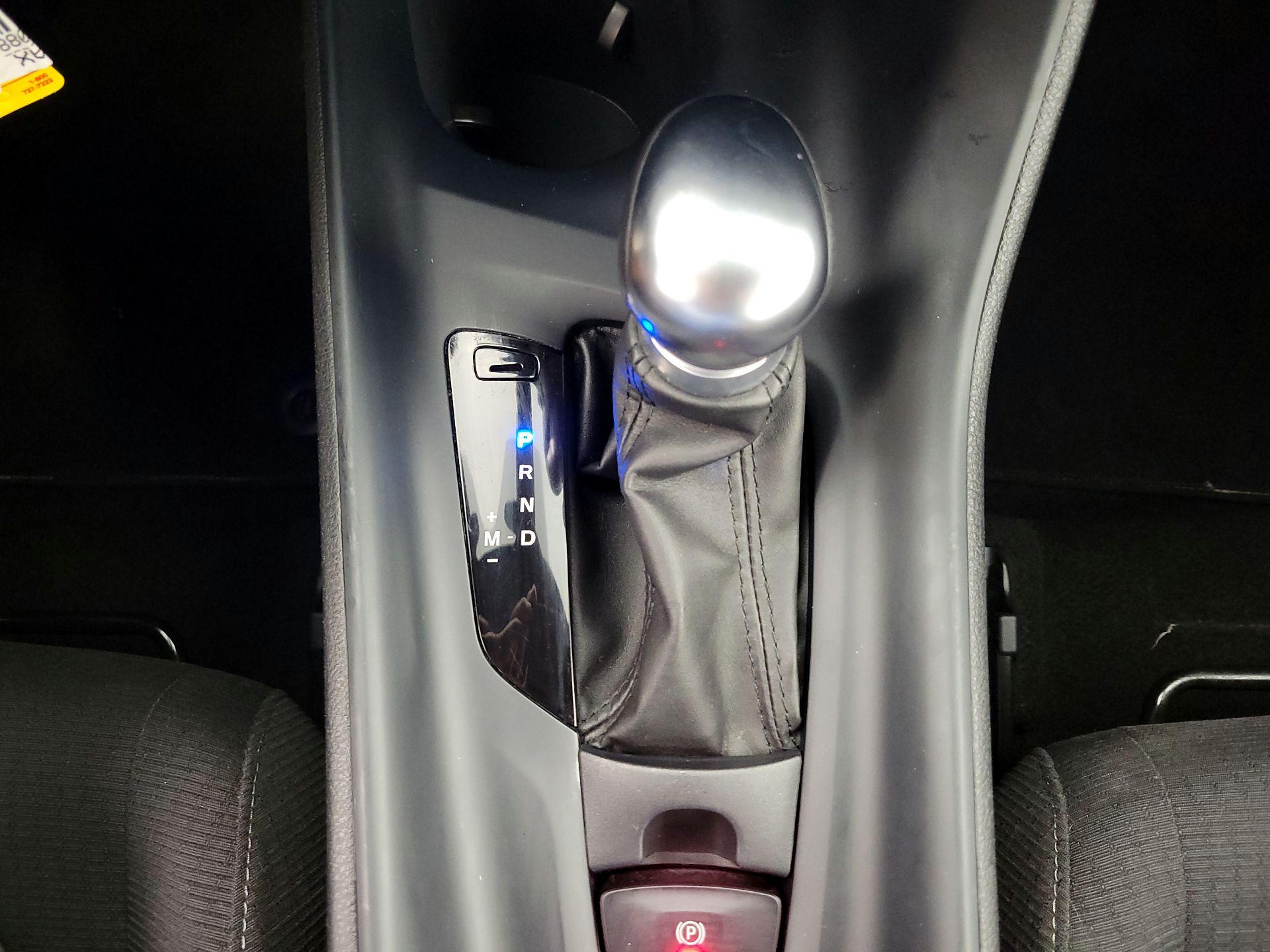 Thumbnail: 2019 Toyota C-HR - 17