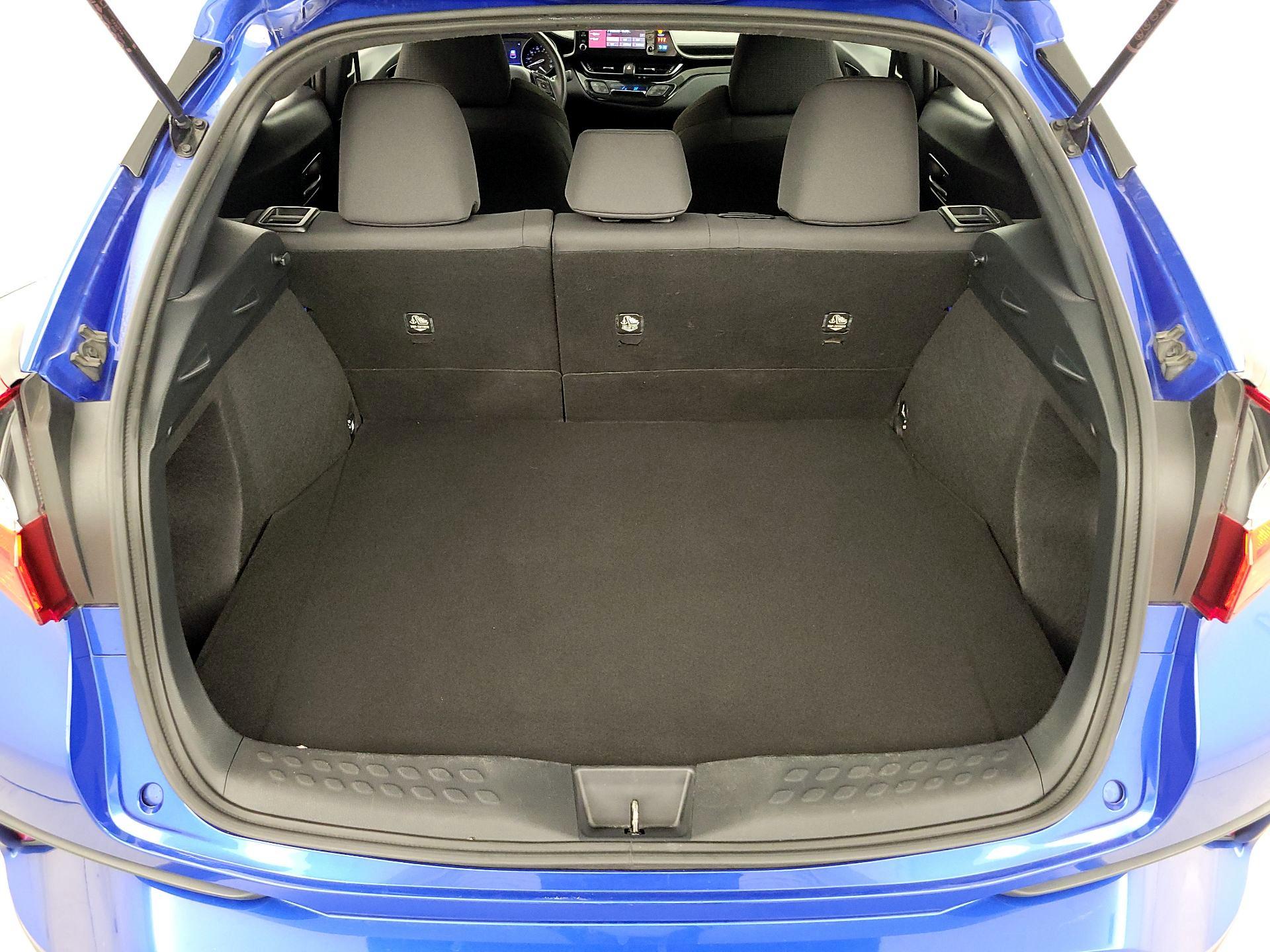 Thumbnail: 2019 Toyota C-HR - 20