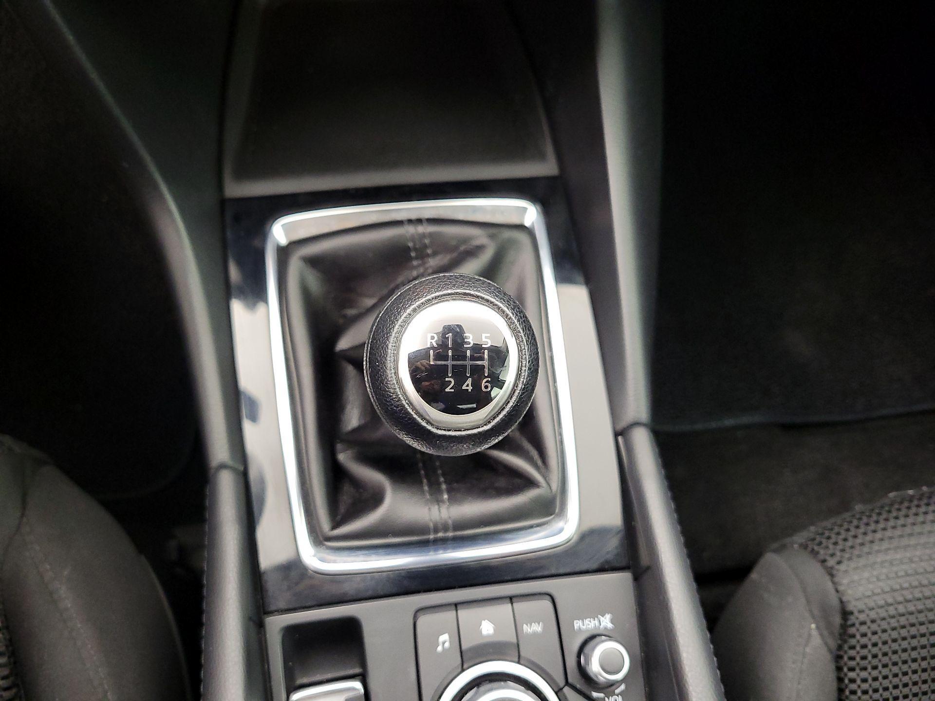 Thumbnail: 2018 Mazda Mazda3 - 17