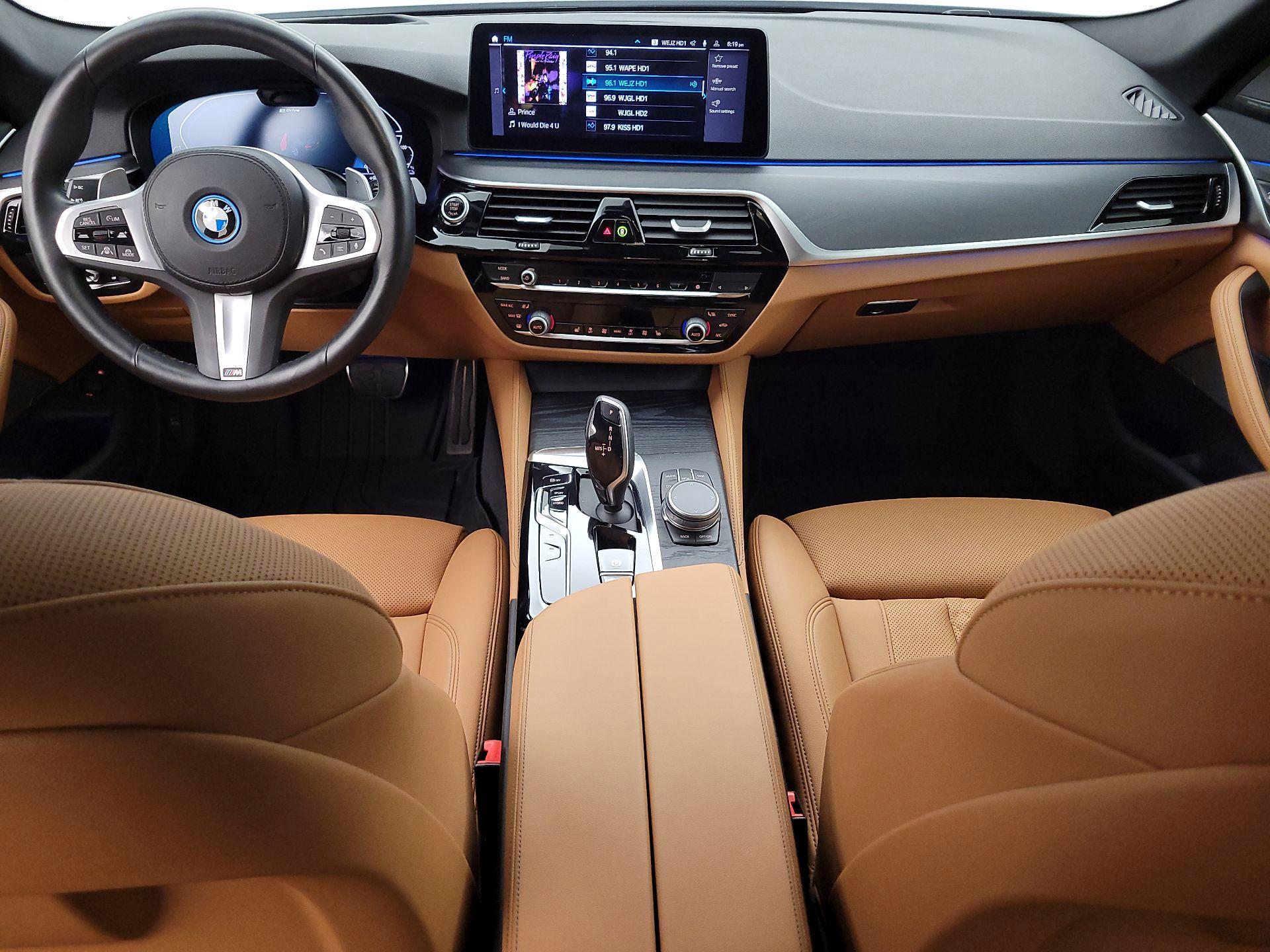 Thumbnail: 2023 BMW 5 Series - 9