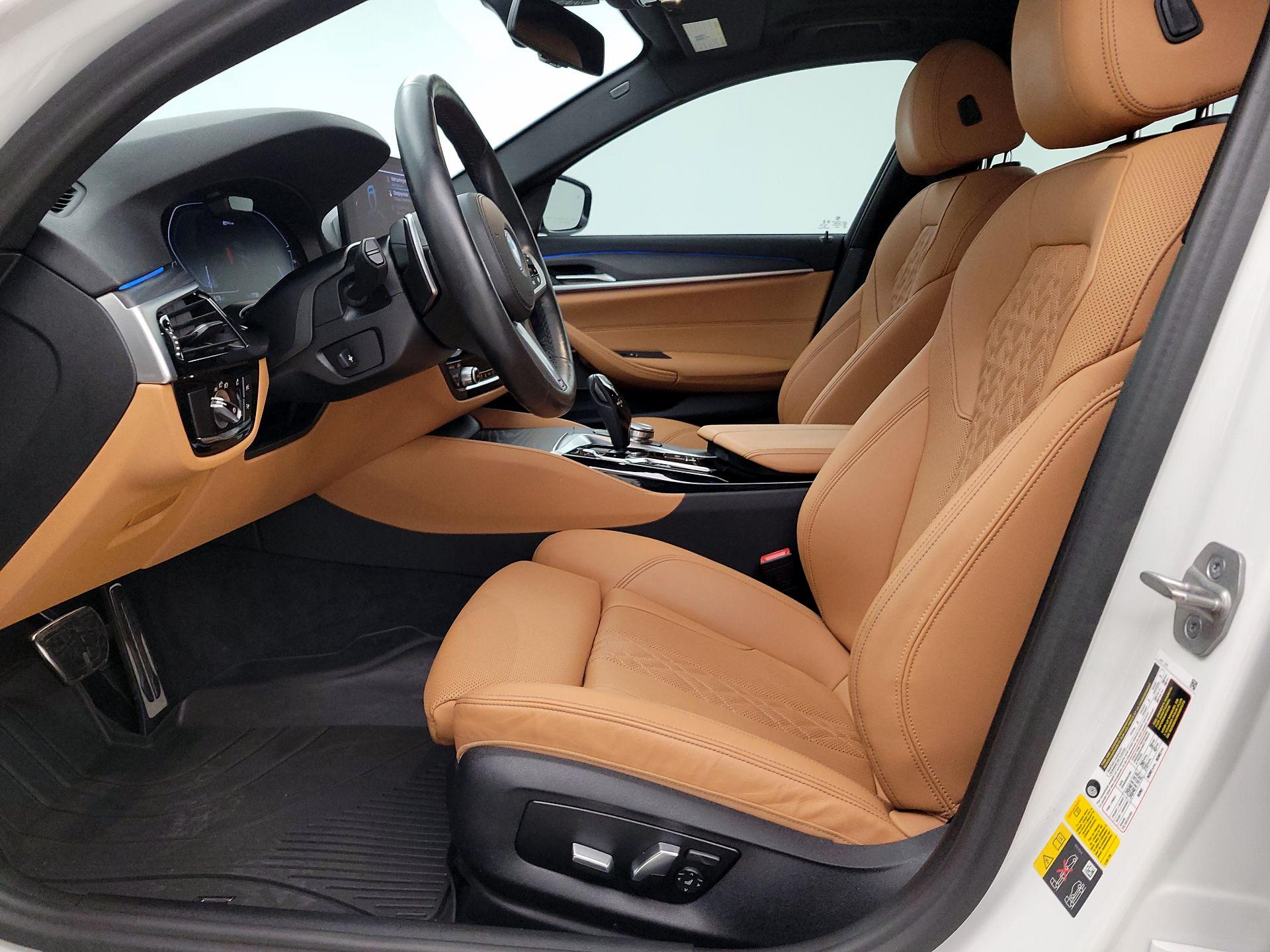 Thumbnail: 2023 BMW 5 Series - 11
