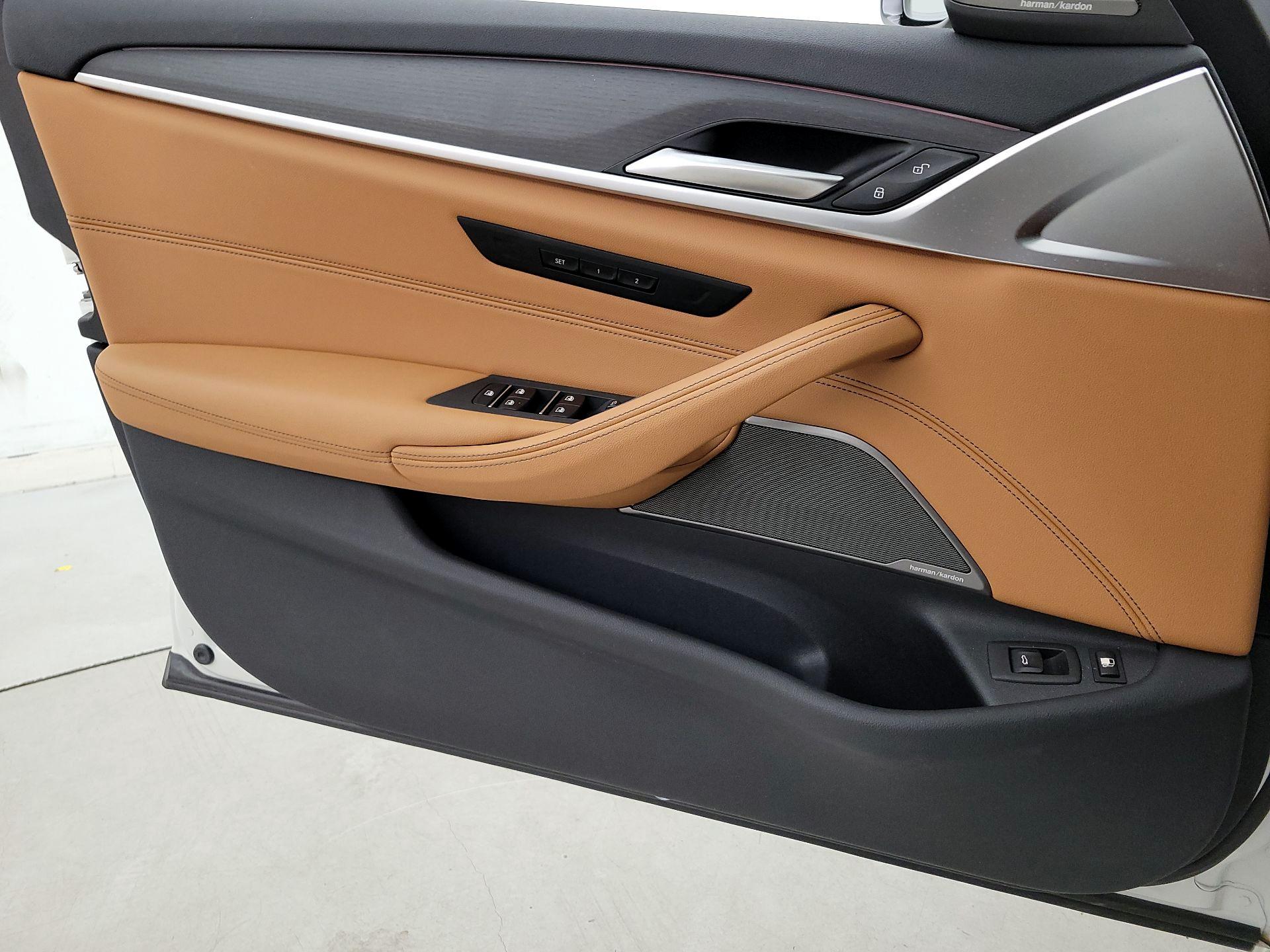 Thumbnail: 2023 BMW 5 Series - 12