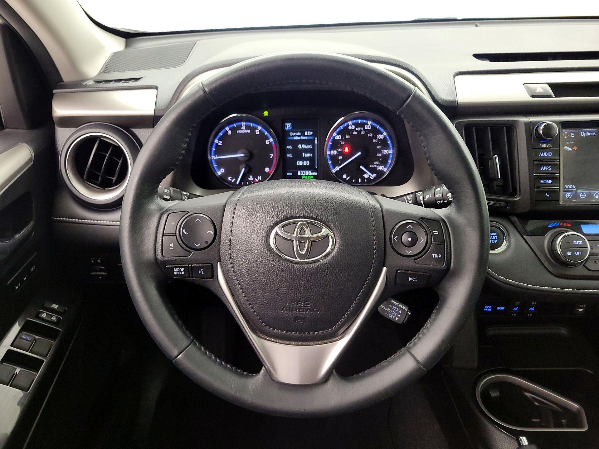 Thumbnail: 2017 Toyota RAV4 - 10