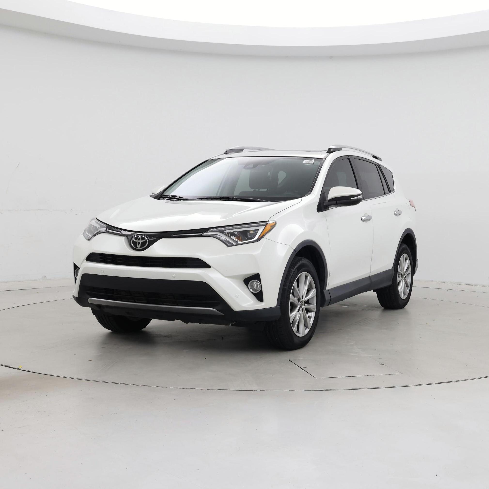 Thumbnail: 2017 Toyota RAV4 - 4