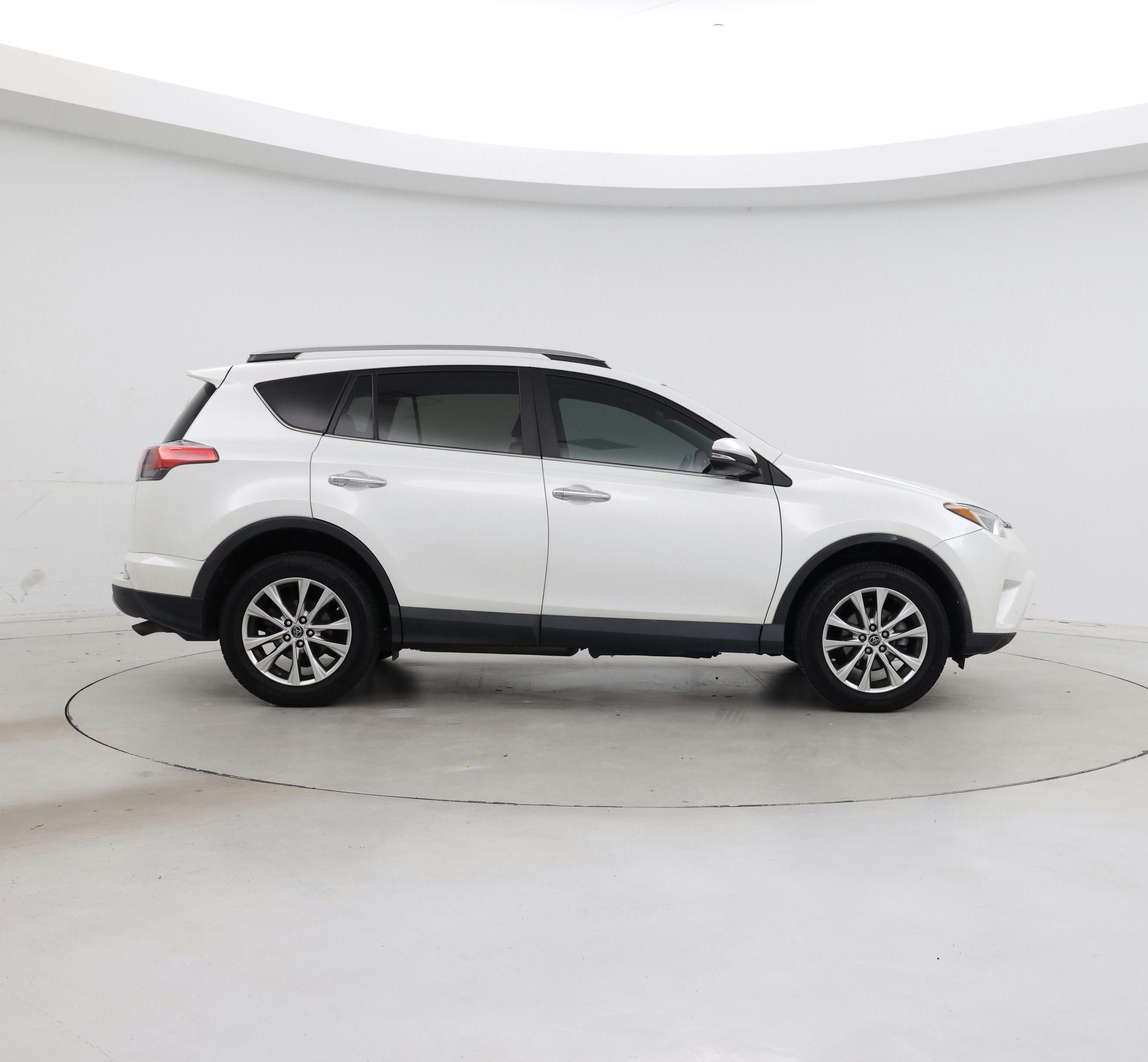 Thumbnail: 2017 Toyota RAV4 - 7