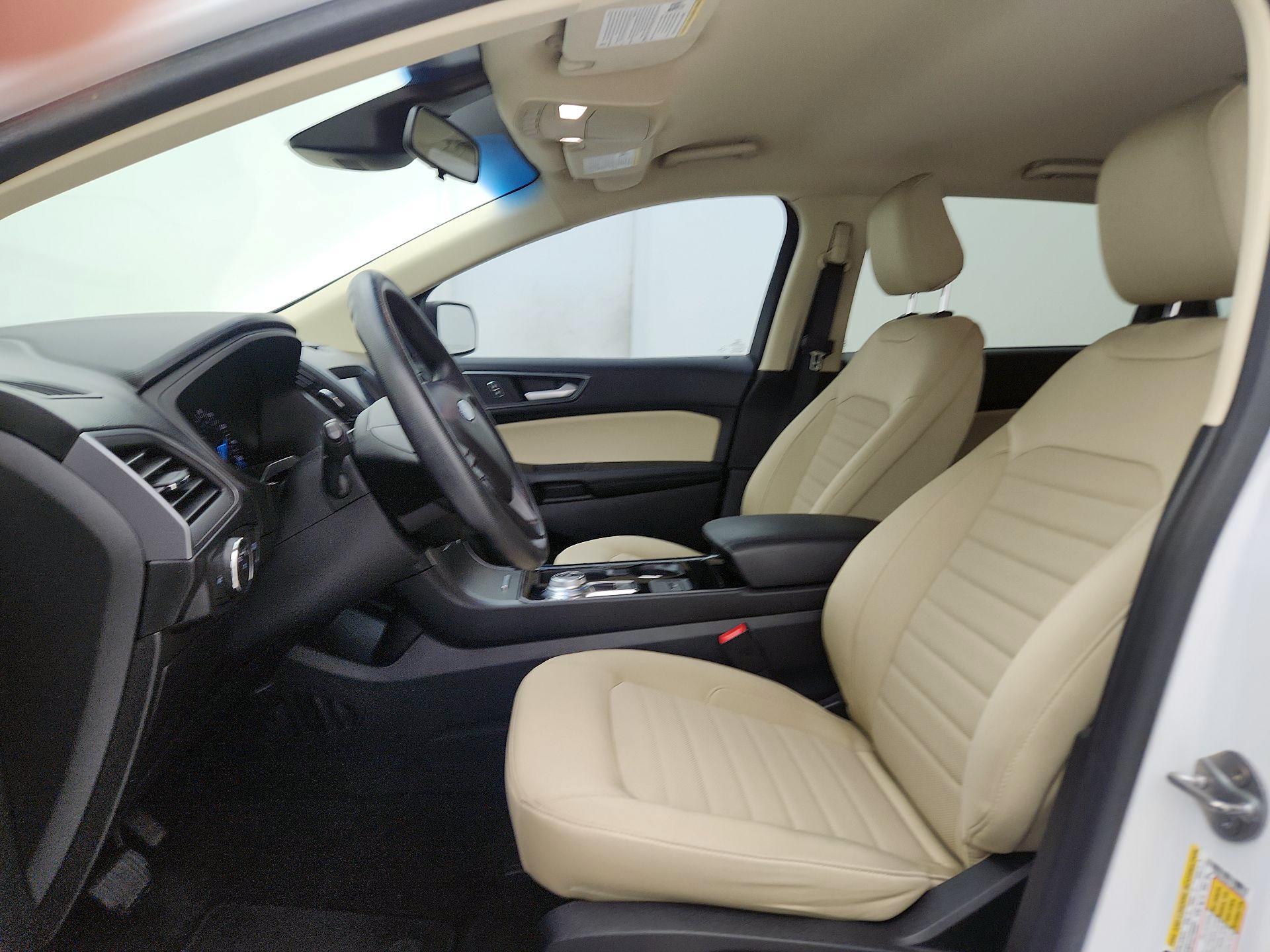Thumbnail: 2020 Ford Edge - 11
