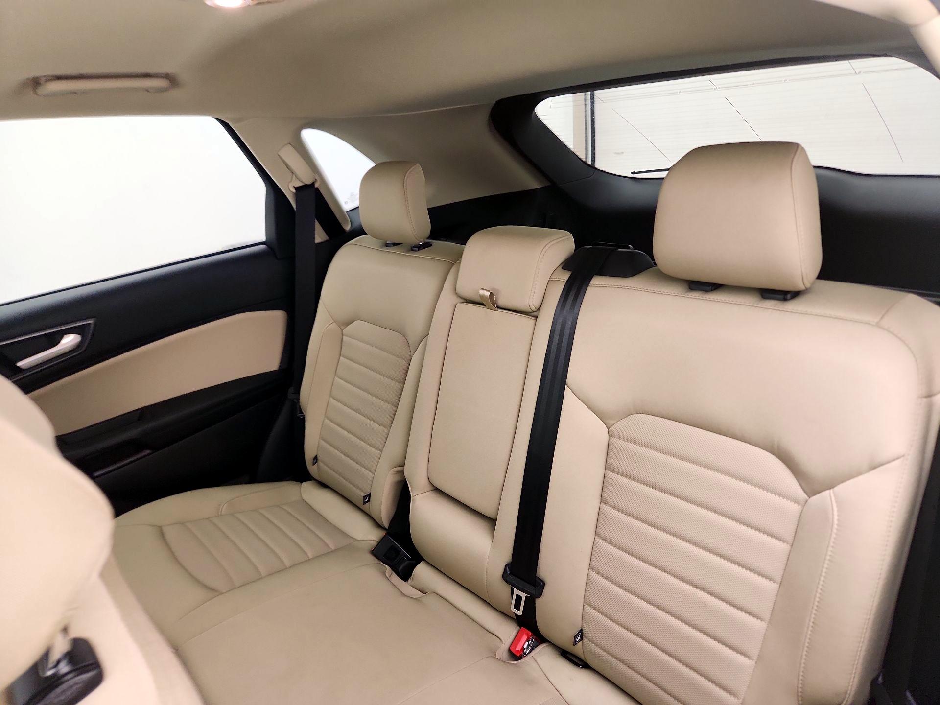 Thumbnail: 2020 Ford Edge - 19