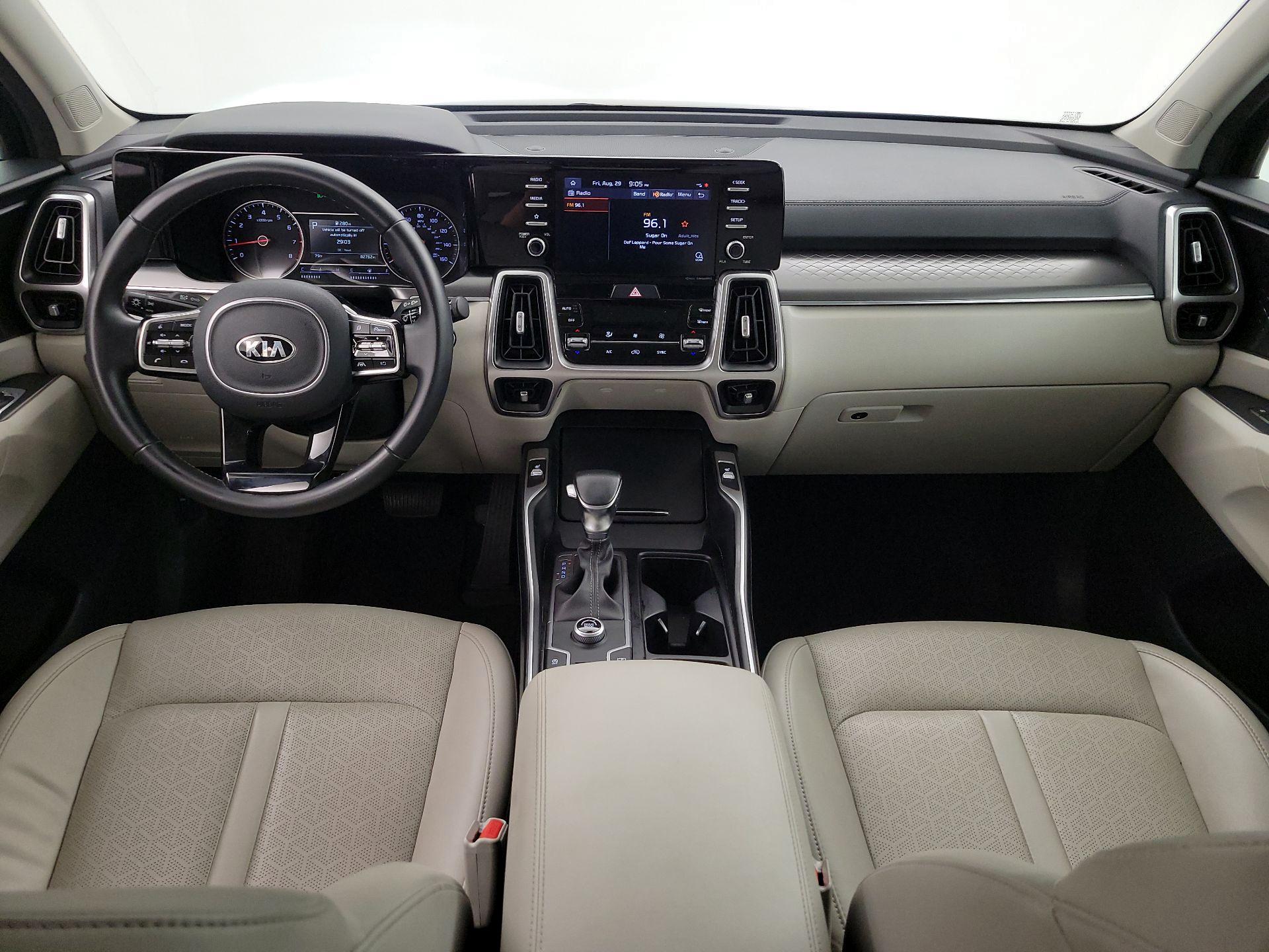 Thumbnail: 2021 Kia Sorento - 9