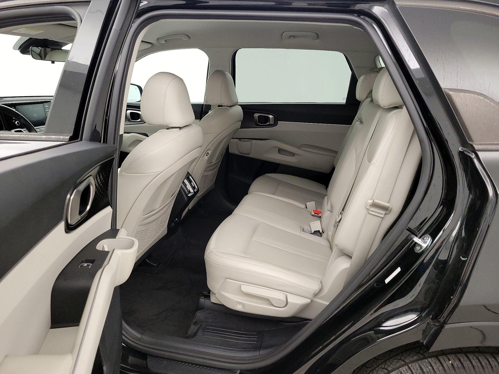 Thumbnail: 2021 Kia Sorento - 19