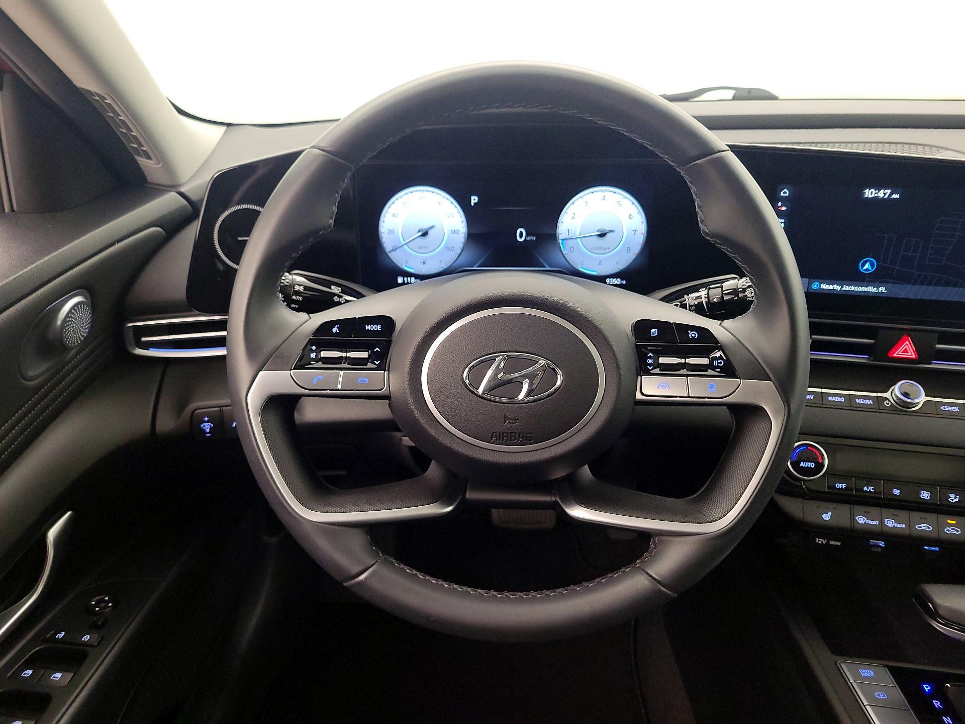 Thumbnail: 2023 Hyundai Elantra - 10