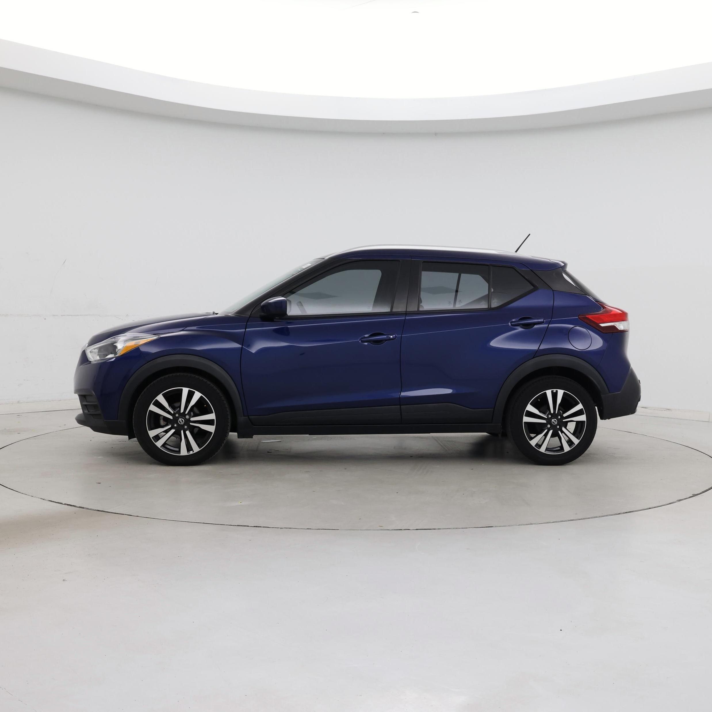 Thumbnail: 2020 Nissan Kicks - 3