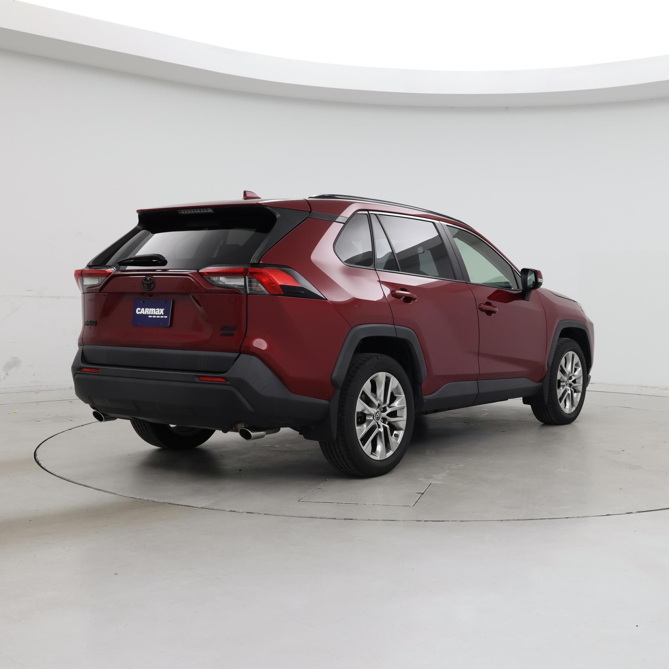 Thumbnail: 2019 Toyota RAV4 - 8