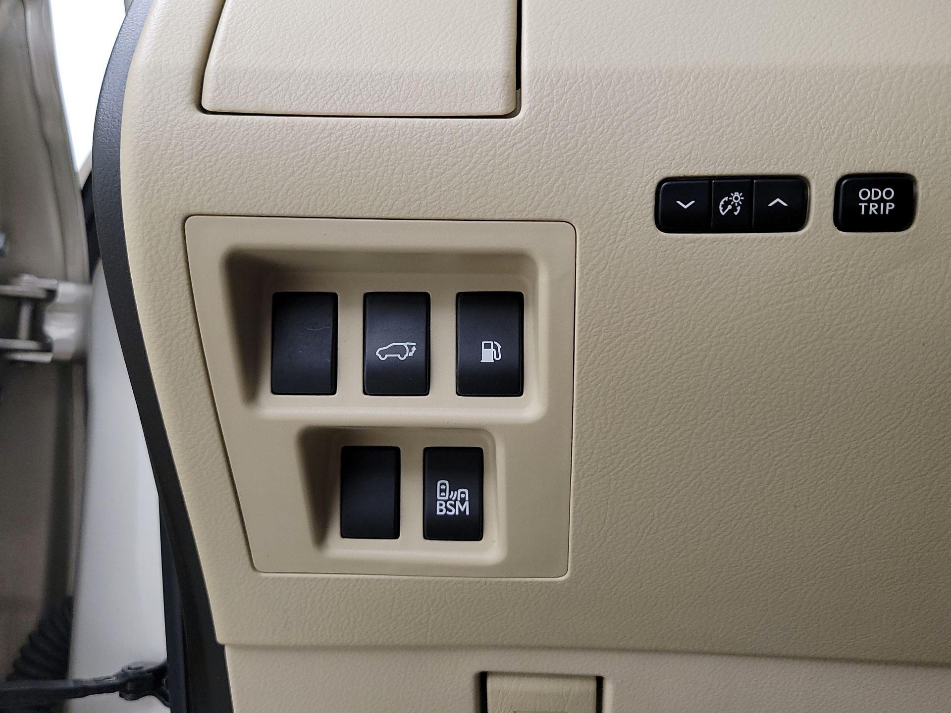Thumbnail: 2015 Lexus RX - 13