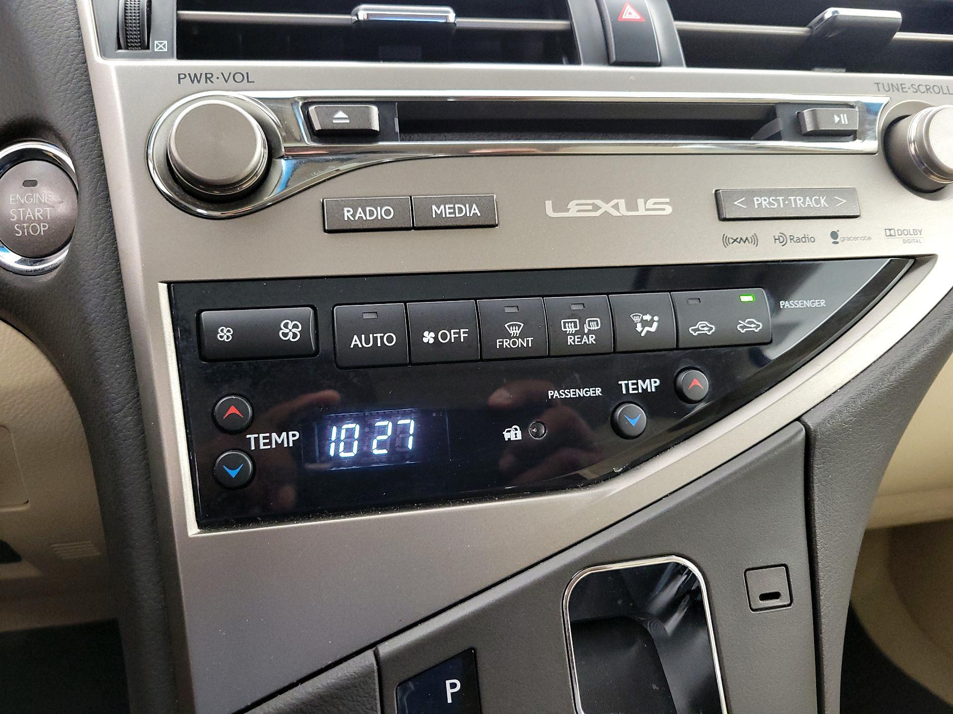 Thumbnail: 2015 Lexus RX - 17