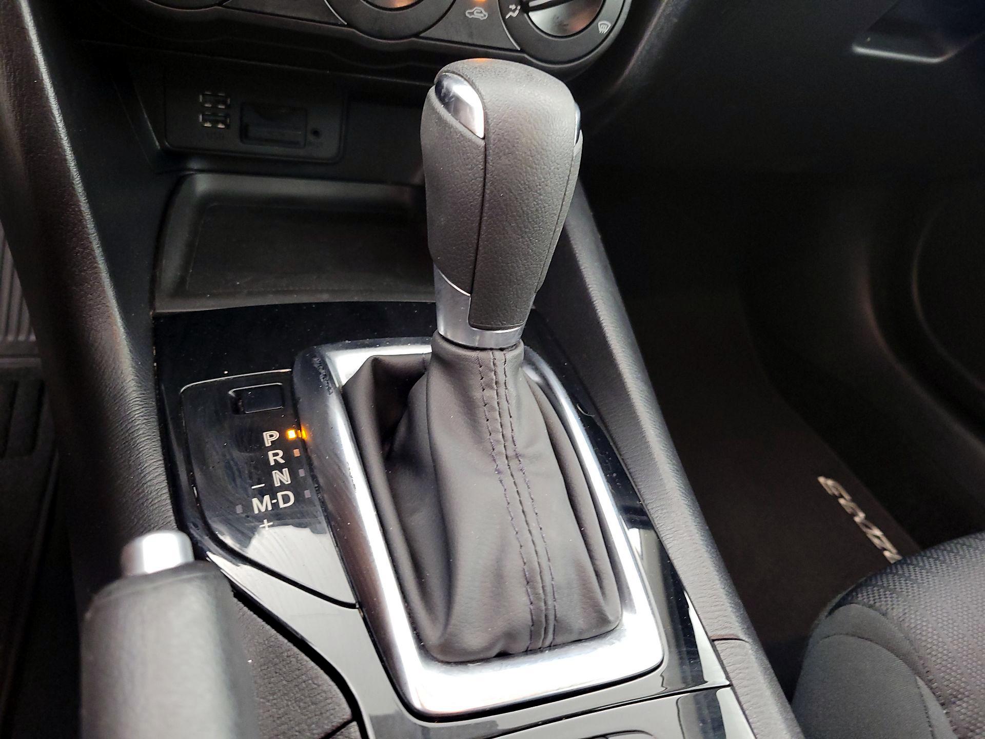 Thumbnail: 2016 Mazda Mazda3 - 17