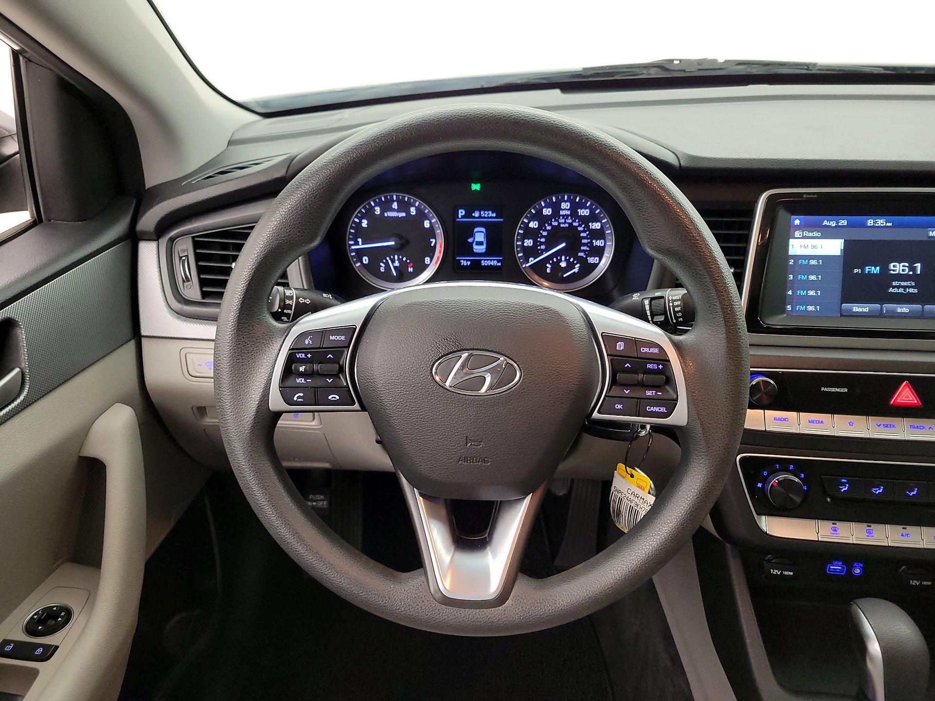 Thumbnail: 2019 Hyundai Sonata - 10