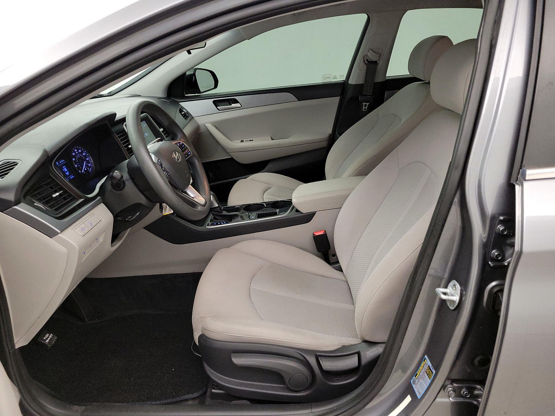 Thumbnail: 2019 Hyundai Sonata - 11