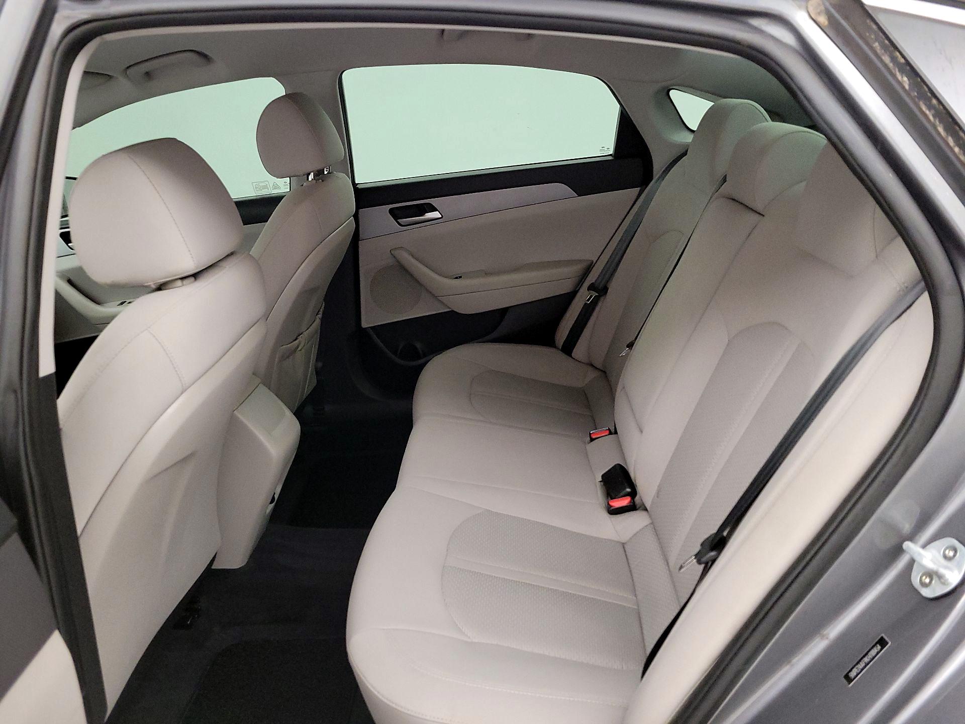 Thumbnail: 2019 Hyundai Sonata - 19