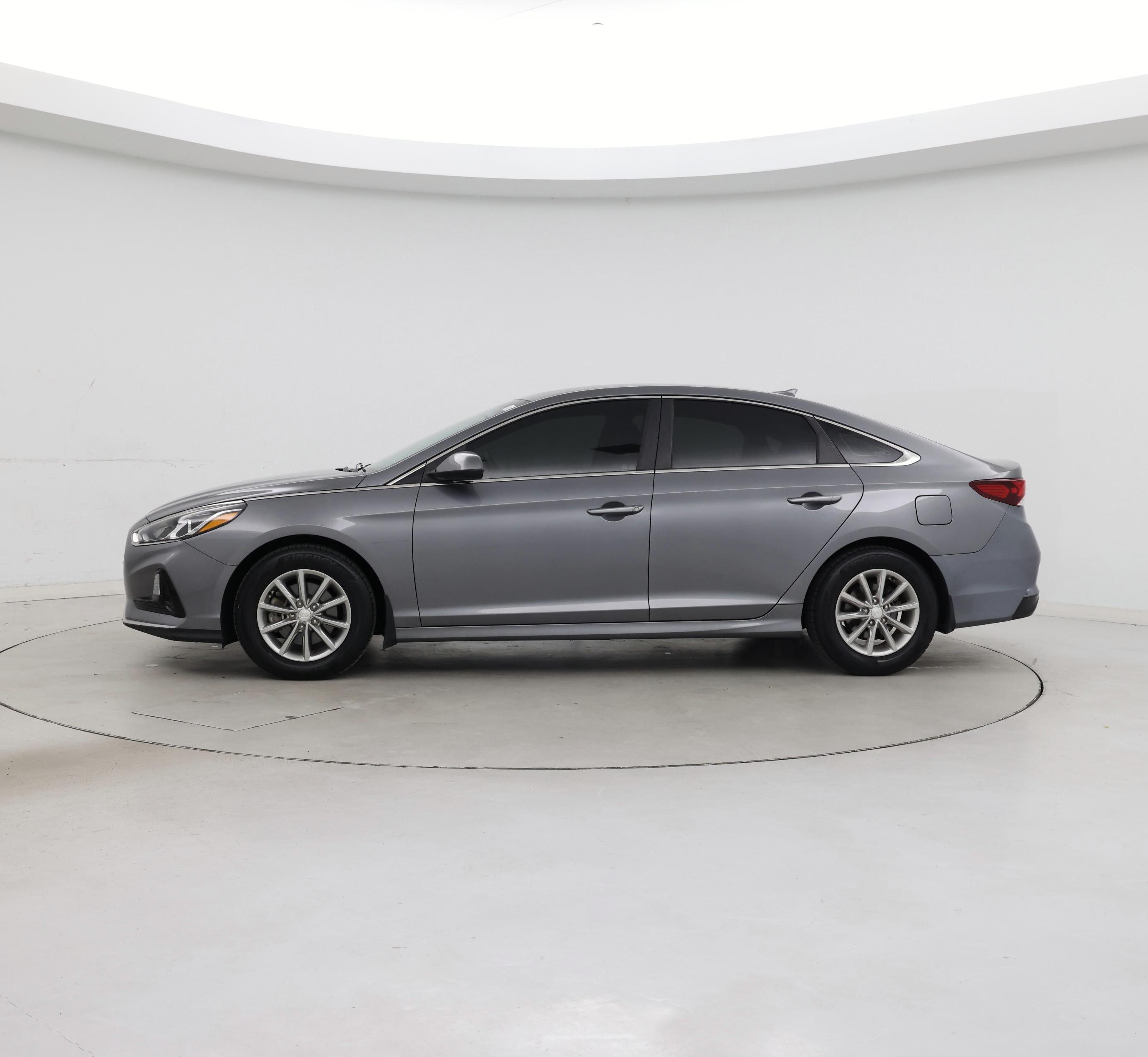 Thumbnail: 2019 Hyundai Sonata - 3