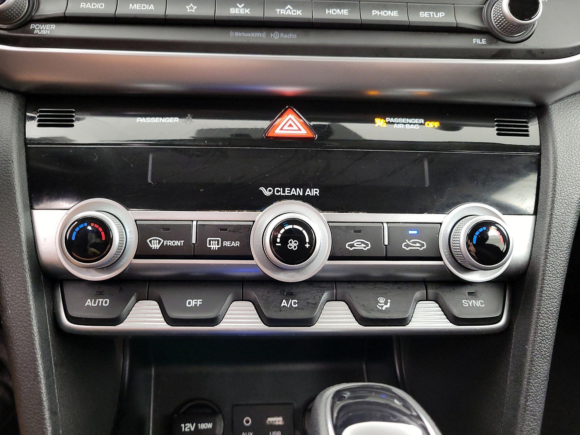Thumbnail: 2020 Hyundai Elantra - 16