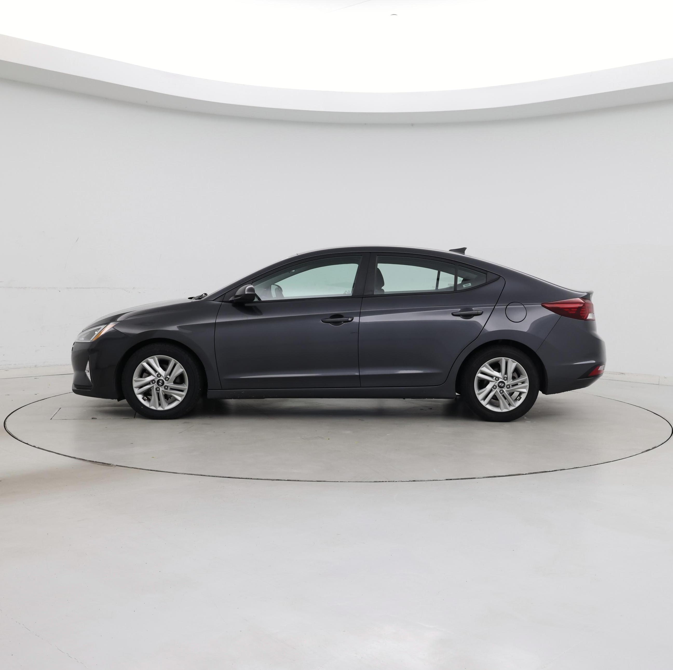Thumbnail: 2020 Hyundai Elantra - 3
