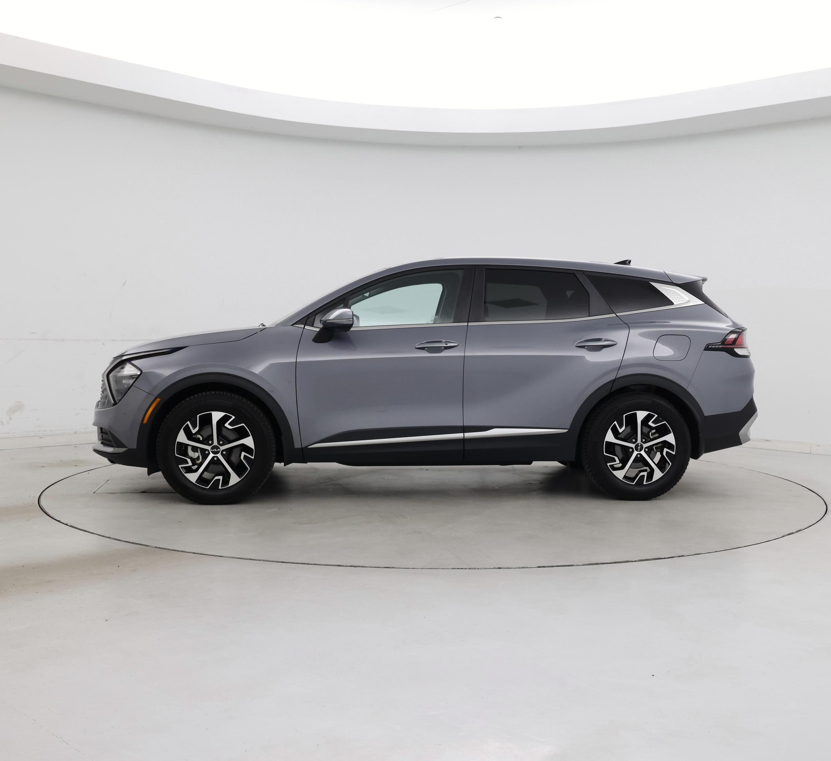 Thumbnail: 2023 Kia Sportage - 3