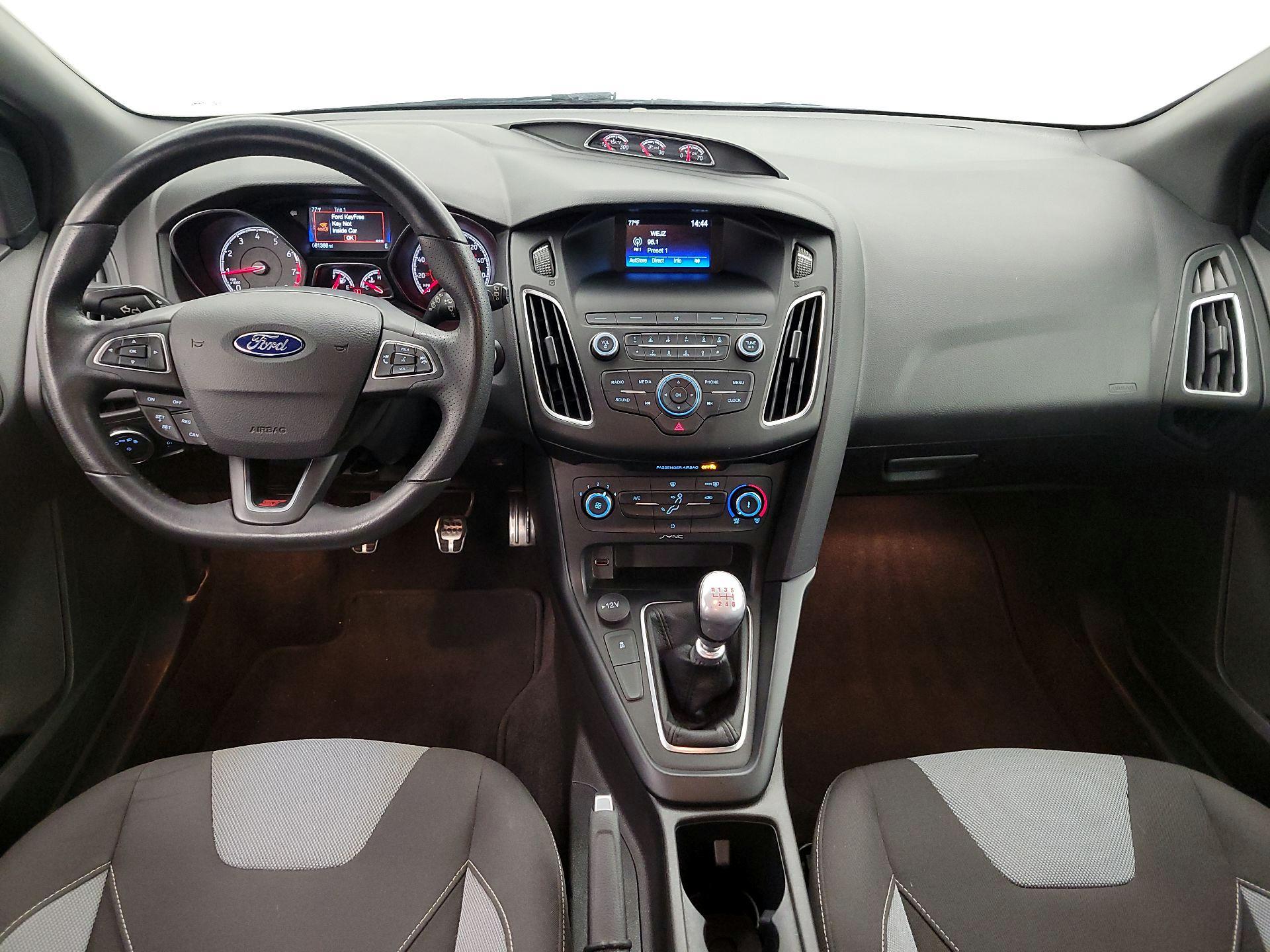 Thumbnail: 2018 Ford Focus - 9