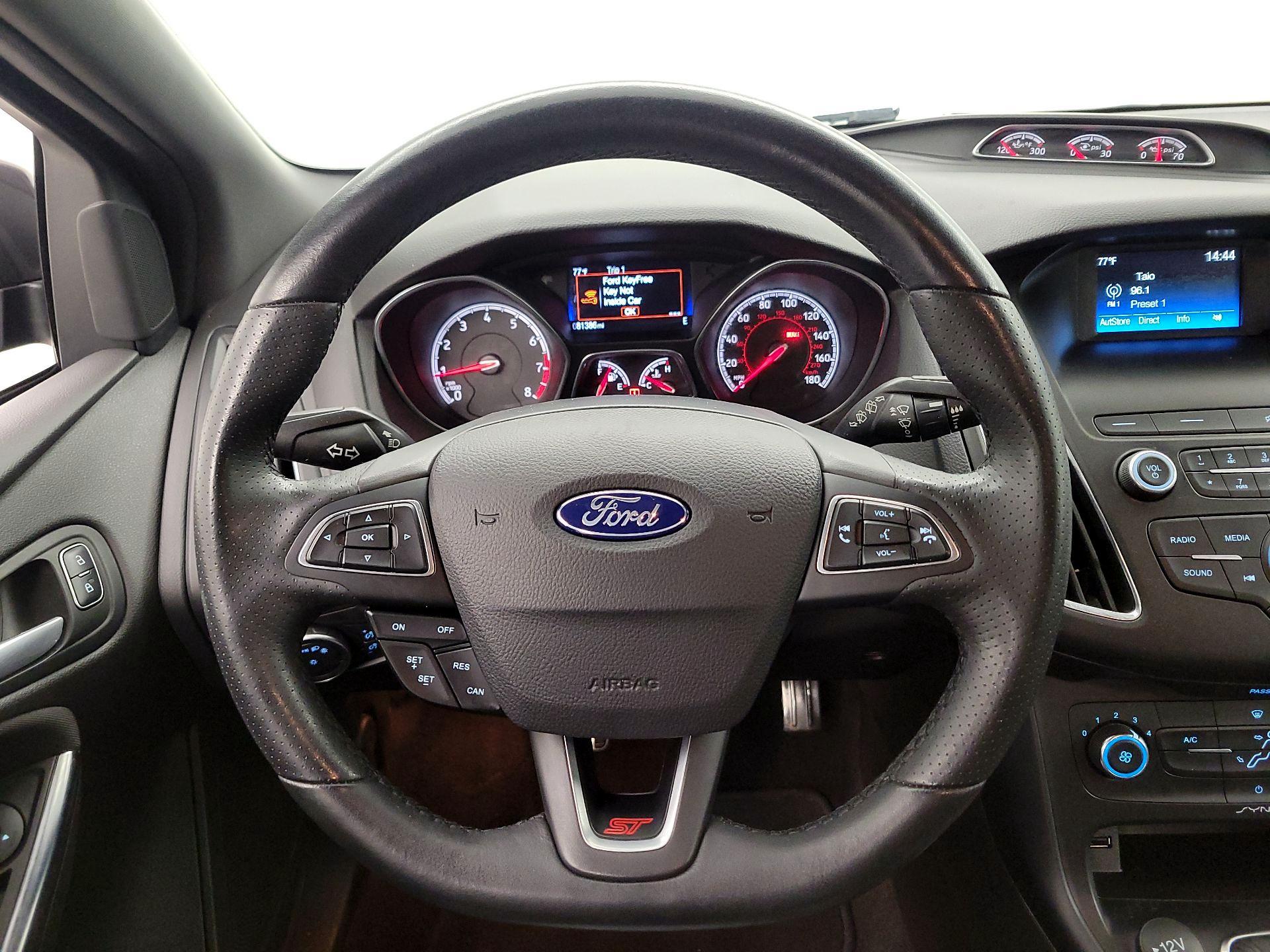 Thumbnail: 2018 Ford Focus - 10