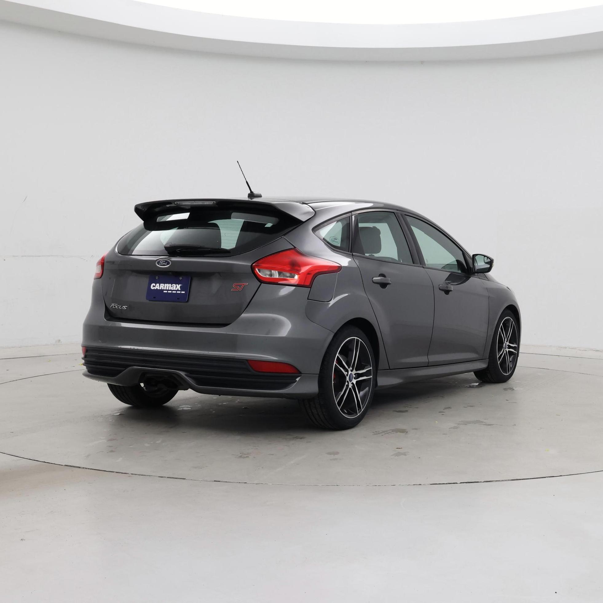 Thumbnail: 2018 Ford Focus - 8