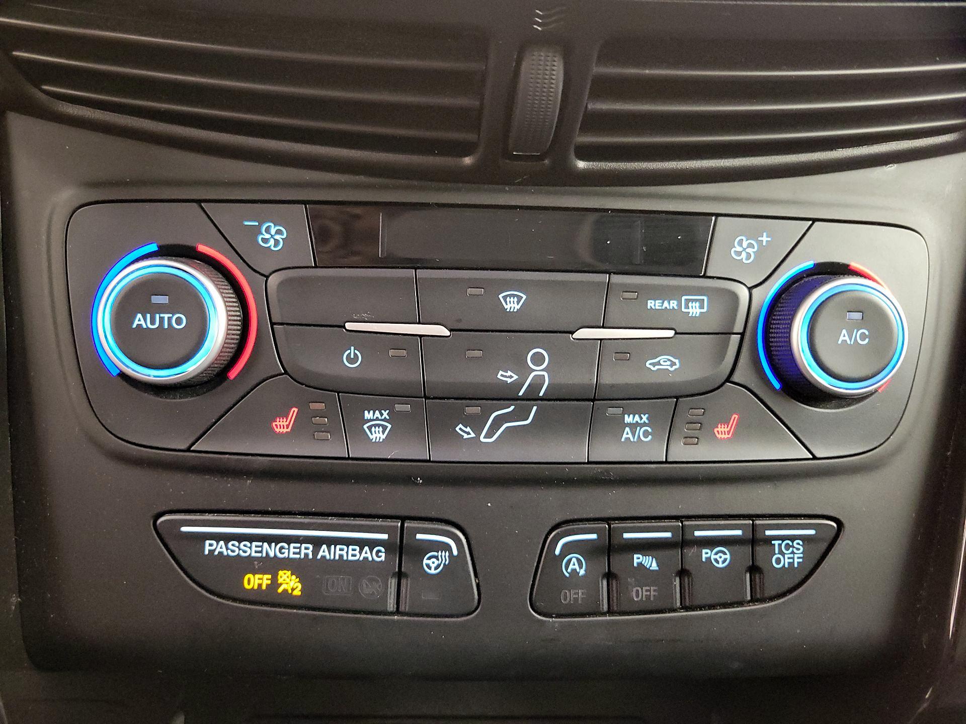 Thumbnail: 2019 Ford Escape - 17