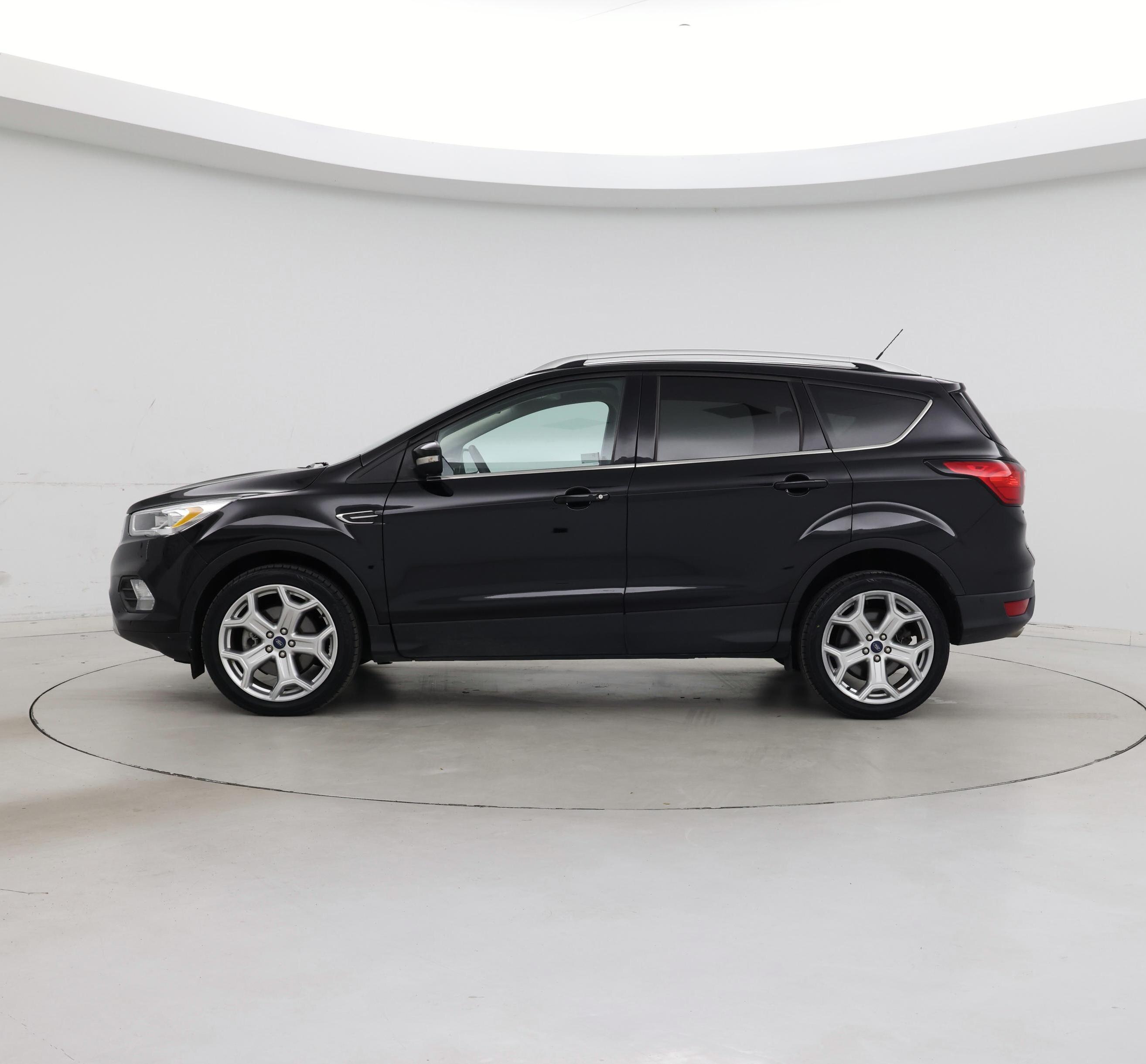Thumbnail: 2019 Ford Escape - 3