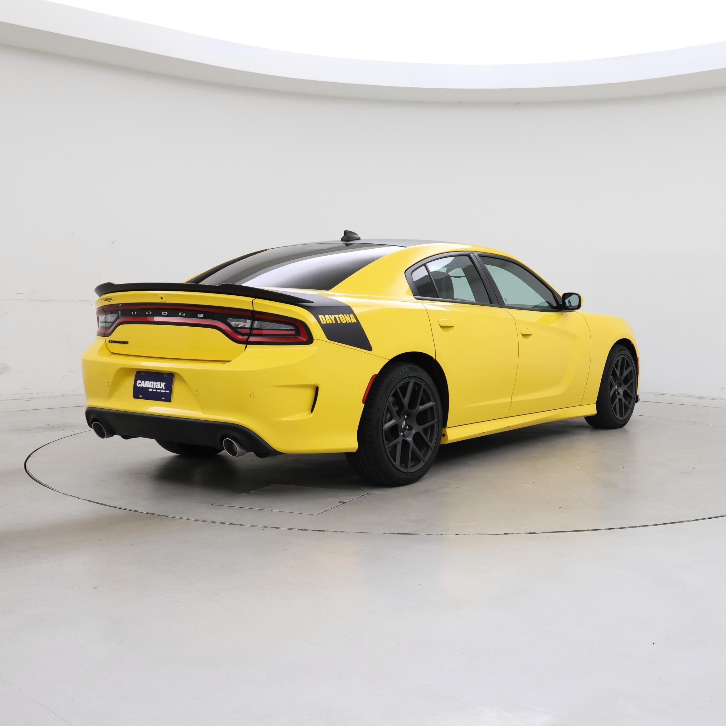 Thumbnail: 2017 Dodge Charger - 8
