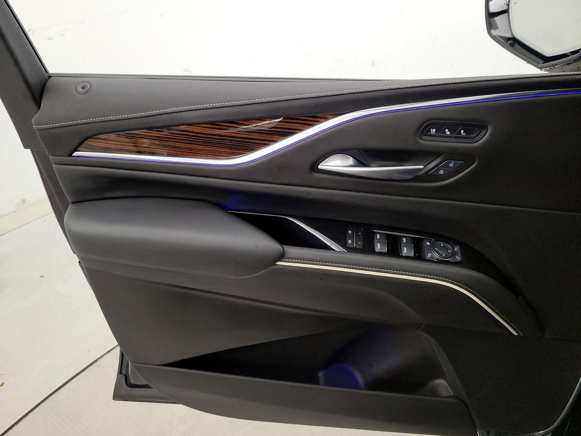 Thumbnail: 2024 Cadillac Escalade - 12