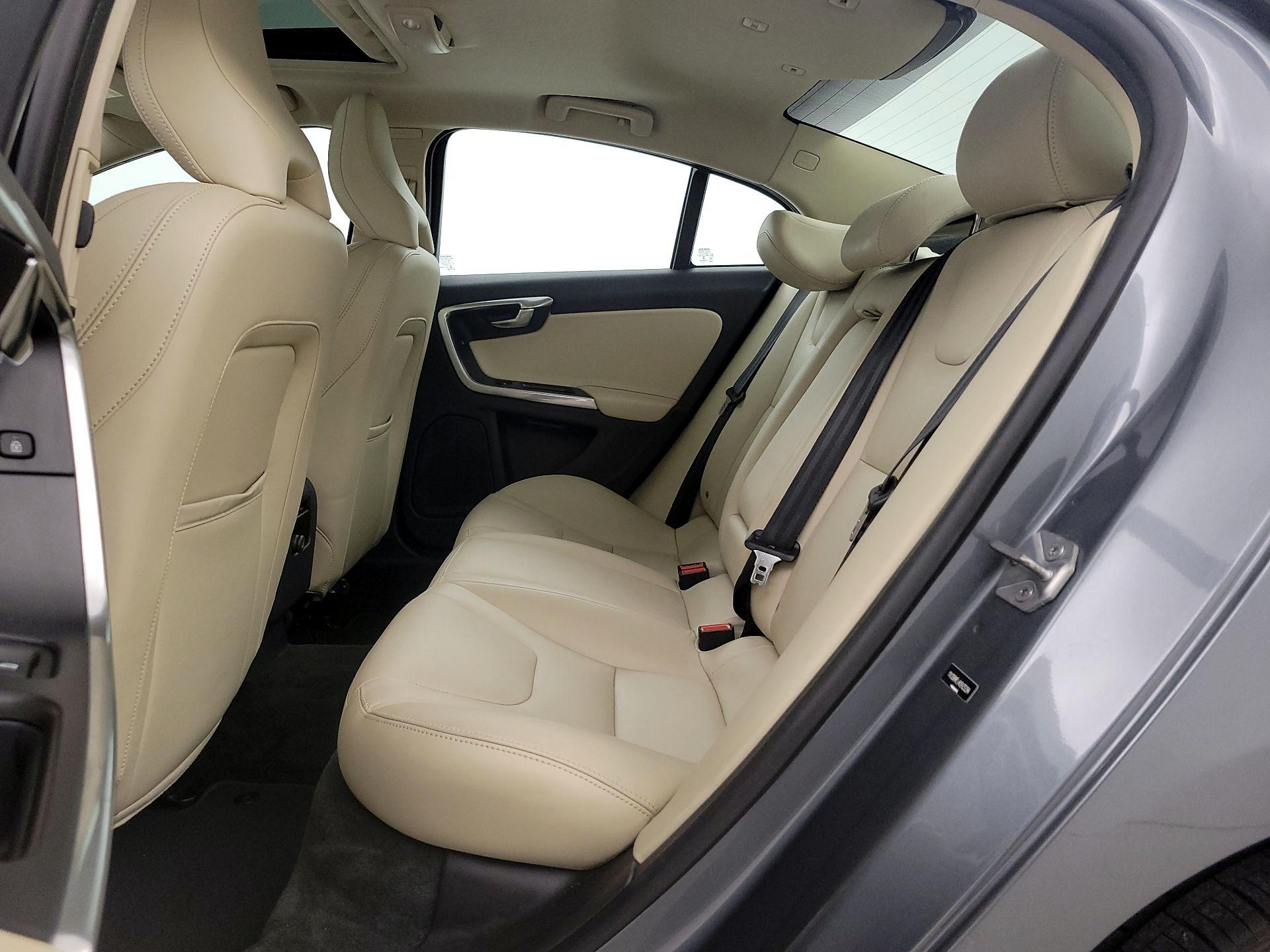 Thumbnail: 2017 Volvo S60 - 20