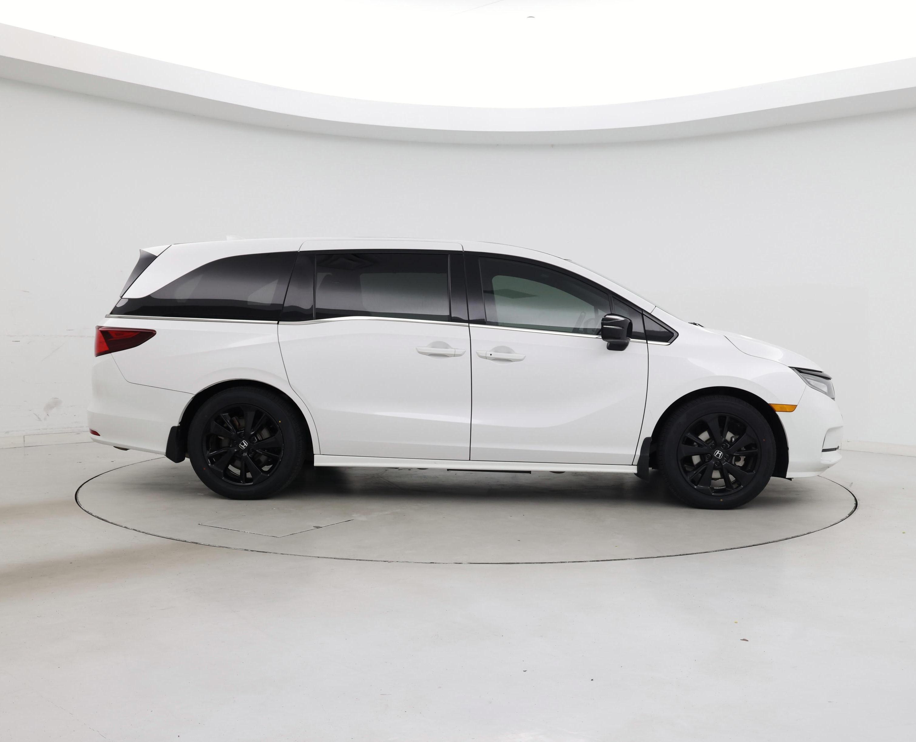 Thumbnail: 2023 Honda Odyssey - 7