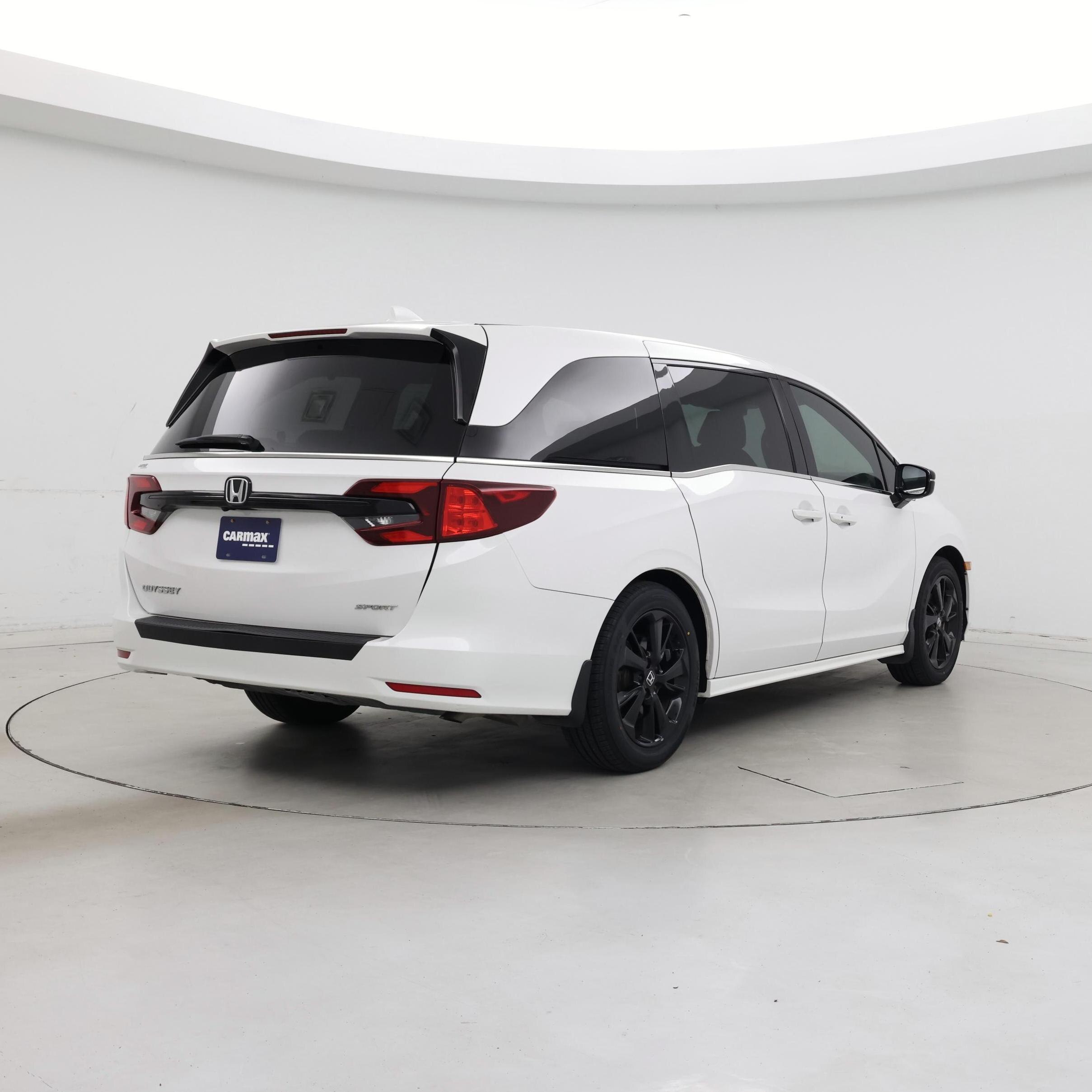 Thumbnail: 2023 Honda Odyssey - 8