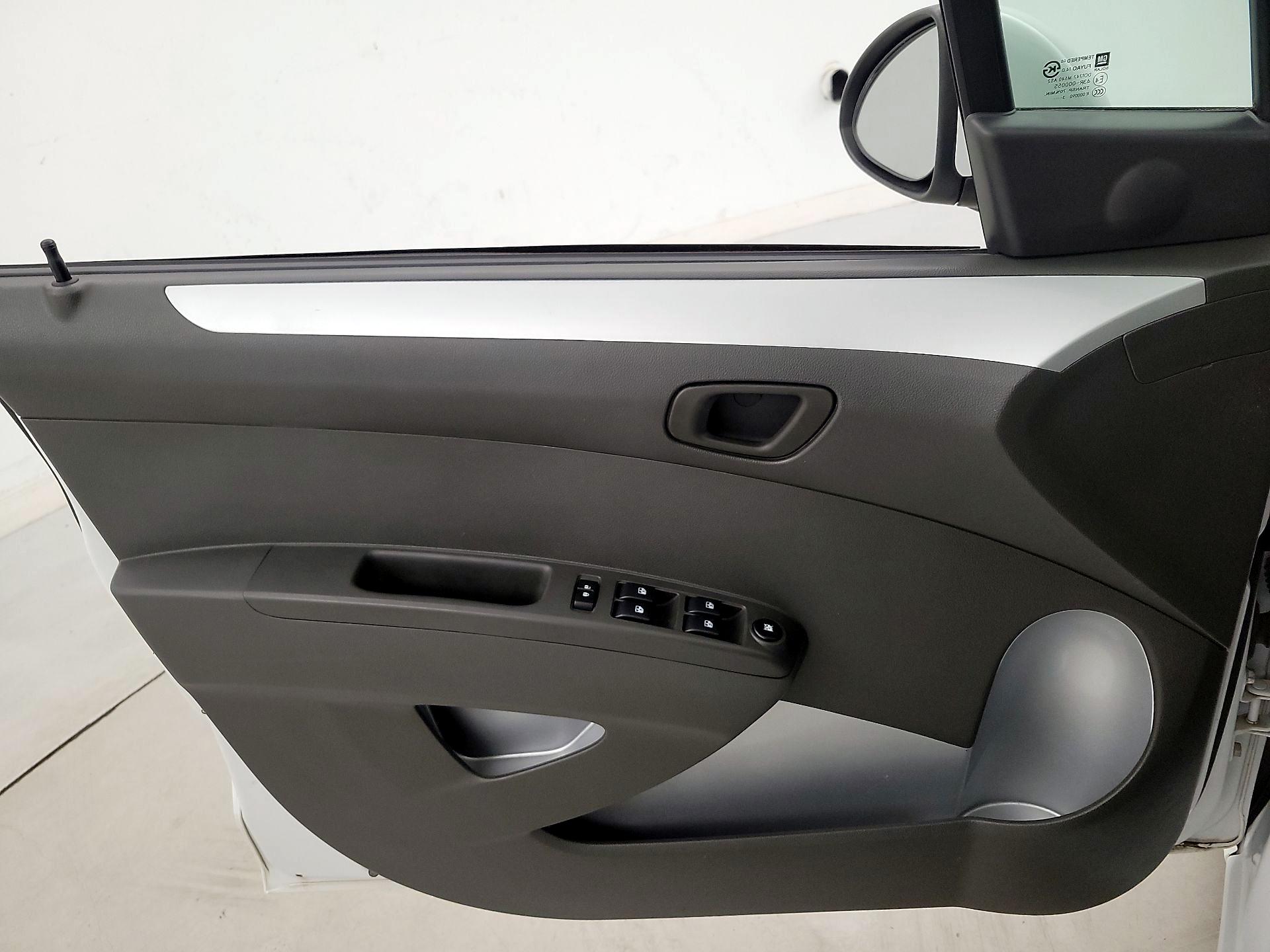 Thumbnail: 2014 Chevrolet Spark - 12