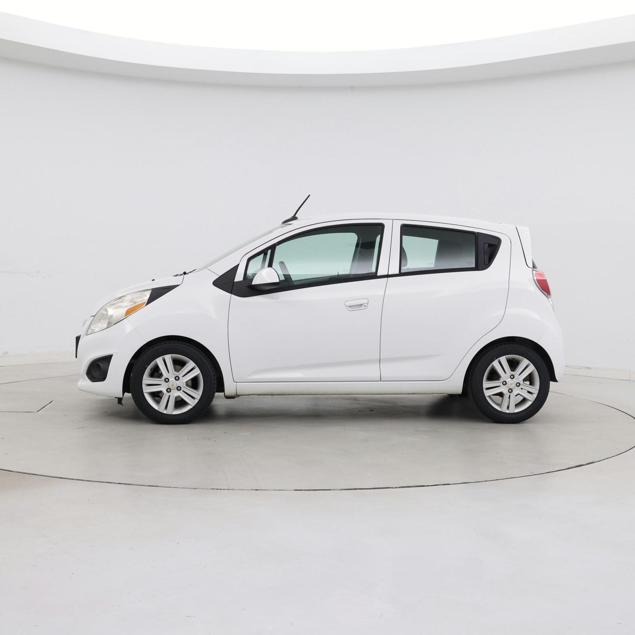 Thumbnail: 2014 Chevrolet Spark - 3