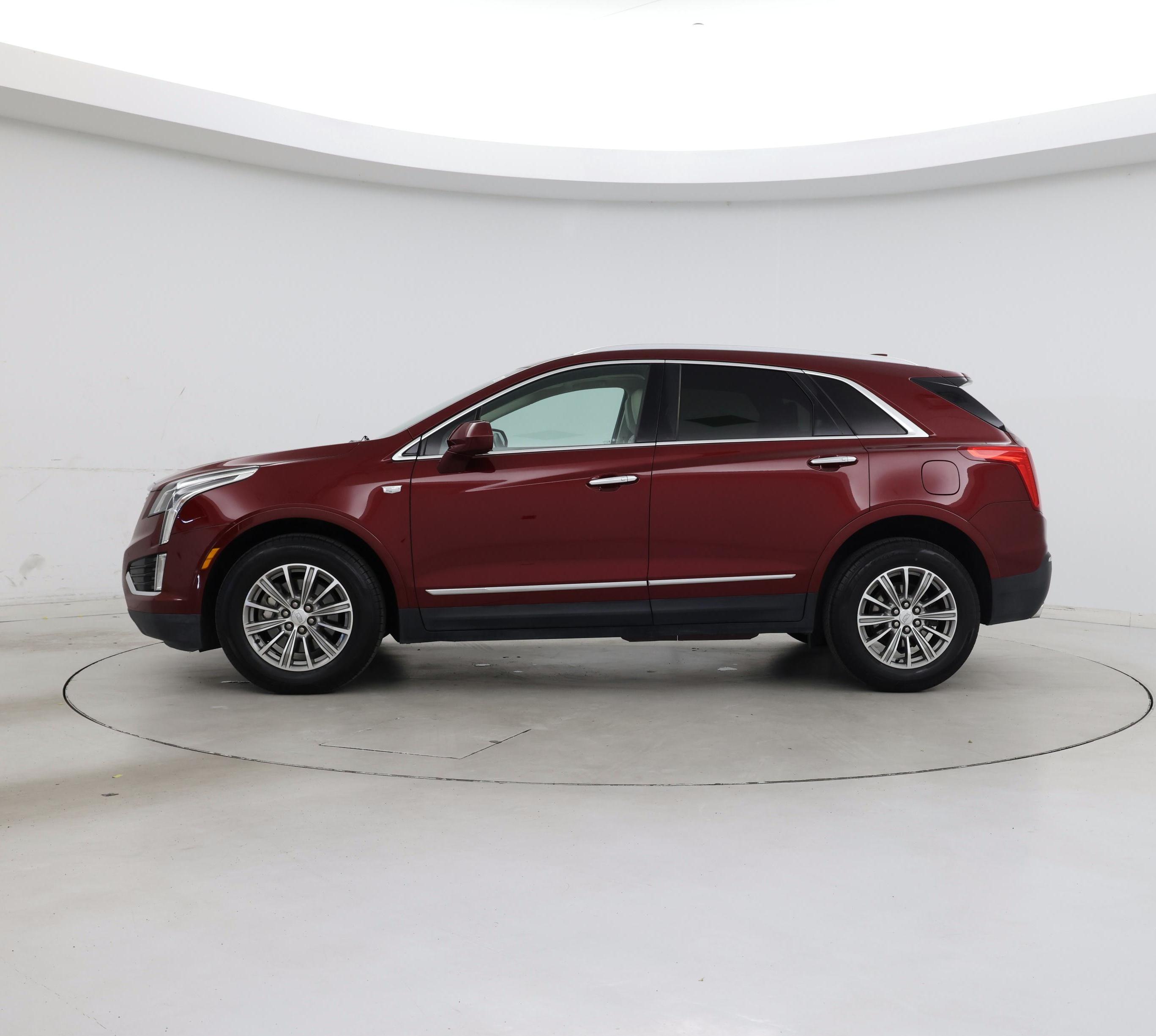 Thumbnail: 2017 Cadillac XT5 - 3