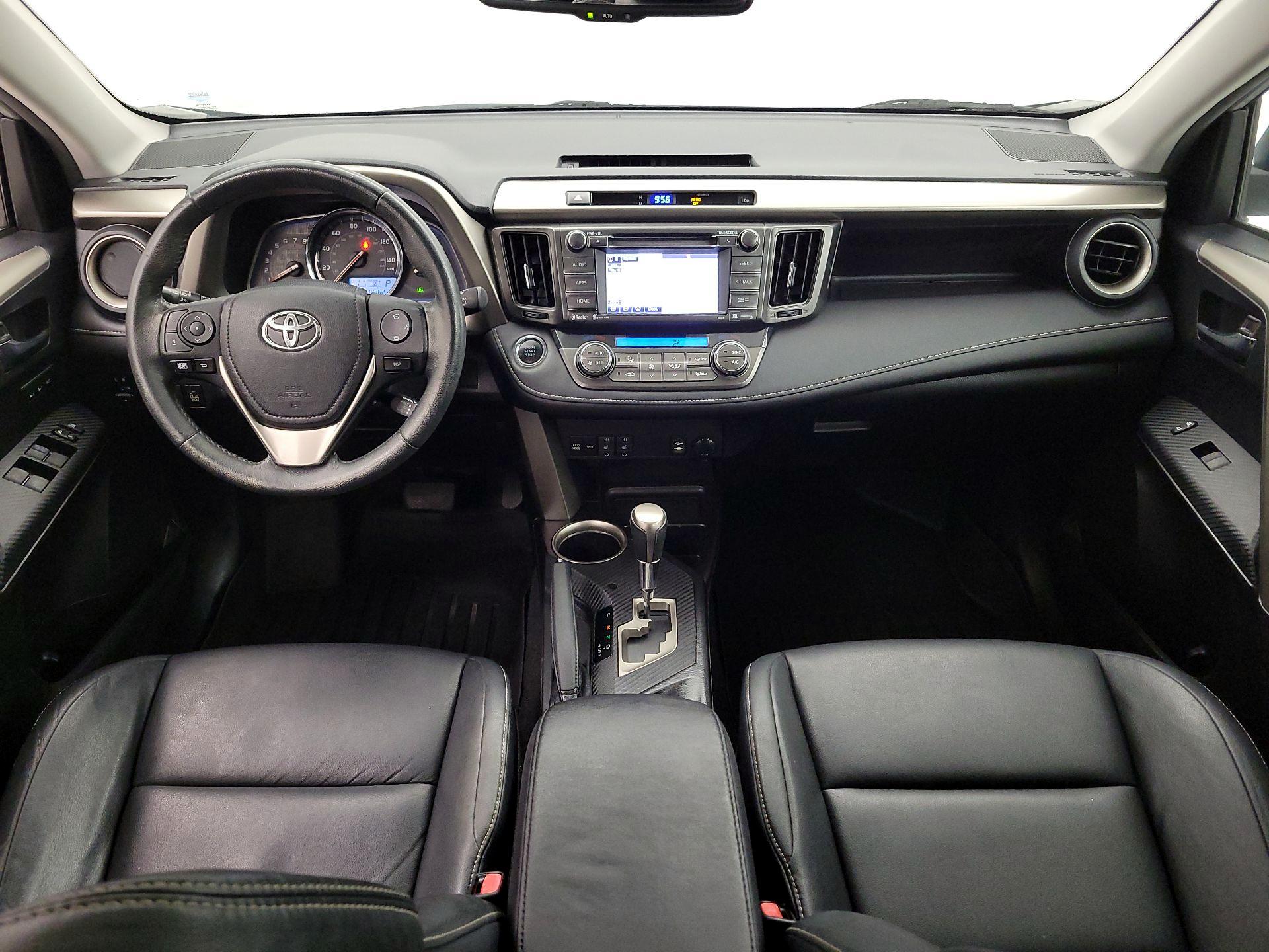 Thumbnail: 2015 Toyota RAV4 - 9