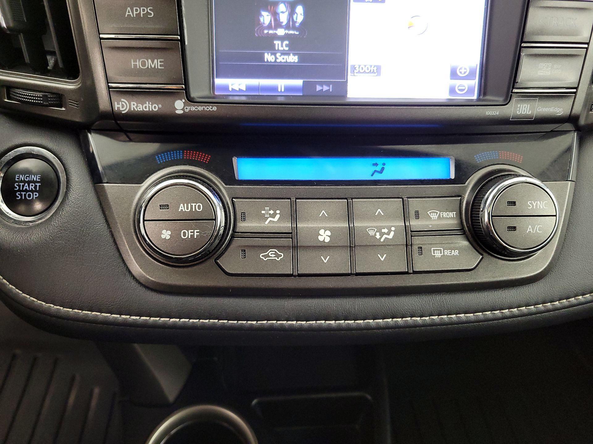 Thumbnail: 2015 Toyota RAV4 - 17