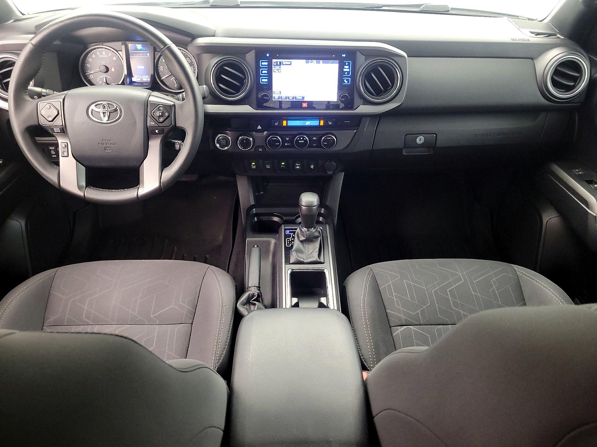 Thumbnail: 2017 Toyota Tacoma - 9