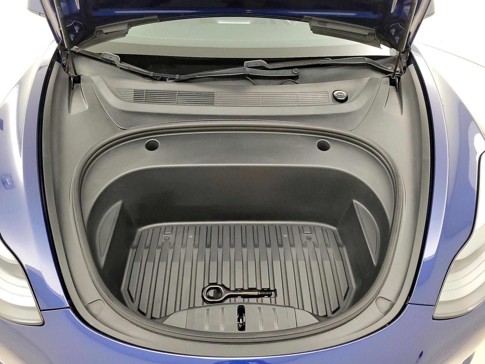 Thumbnail: 2021 Tesla Model 3 - 20