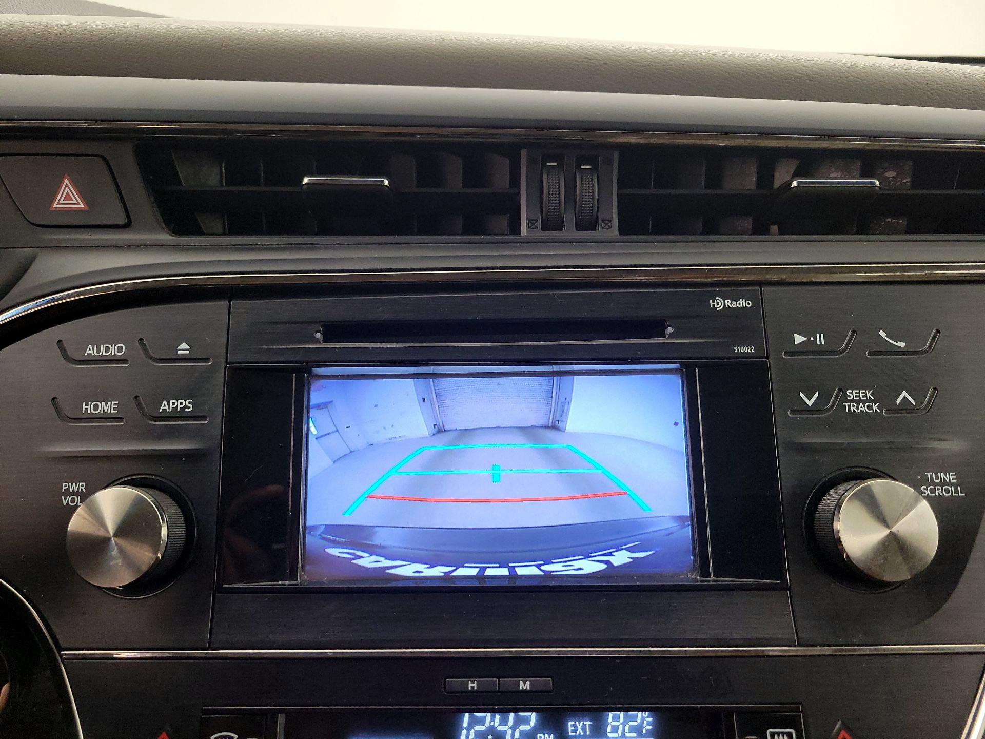 Thumbnail: 2015 Toyota Avalon - 15