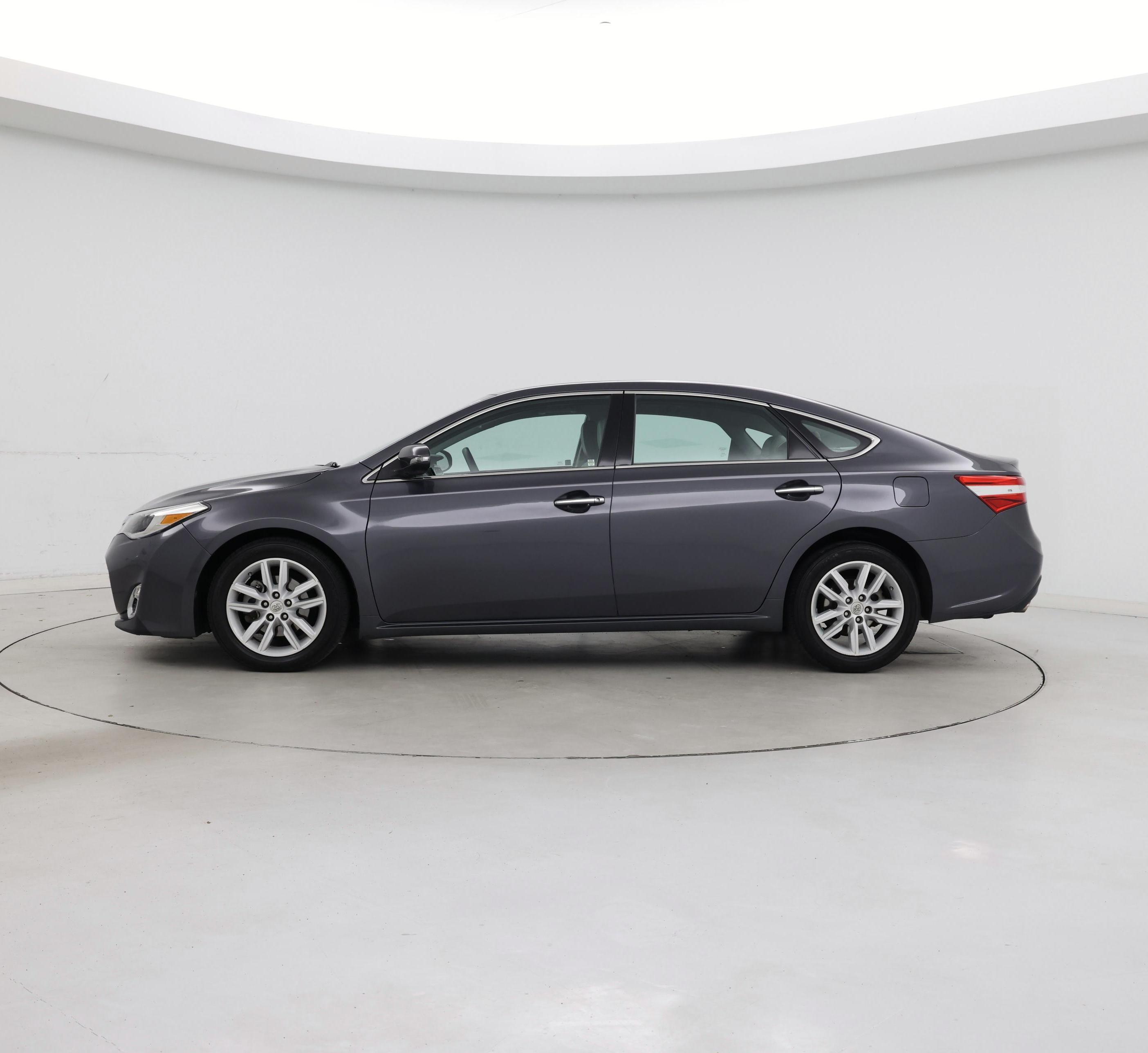 Thumbnail: 2015 Toyota Avalon - 3