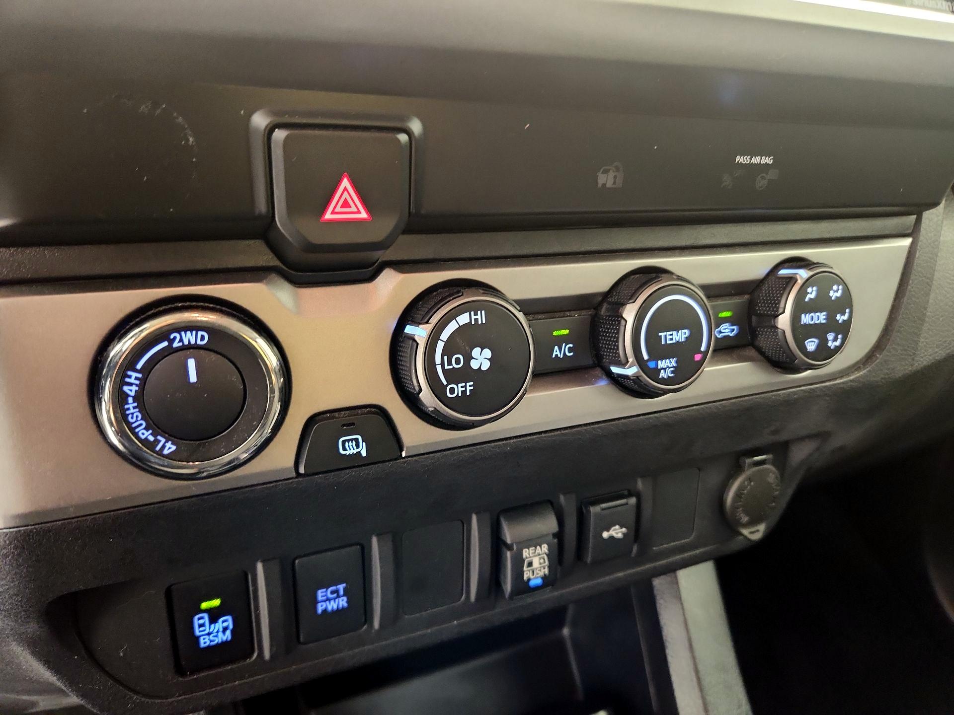 Thumbnail: 2020 Toyota Tacoma - 16