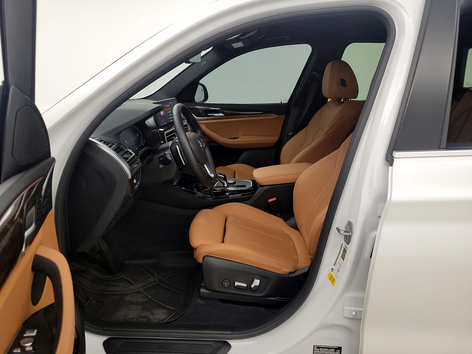 Thumbnail: 2022 BMW X3 - 11